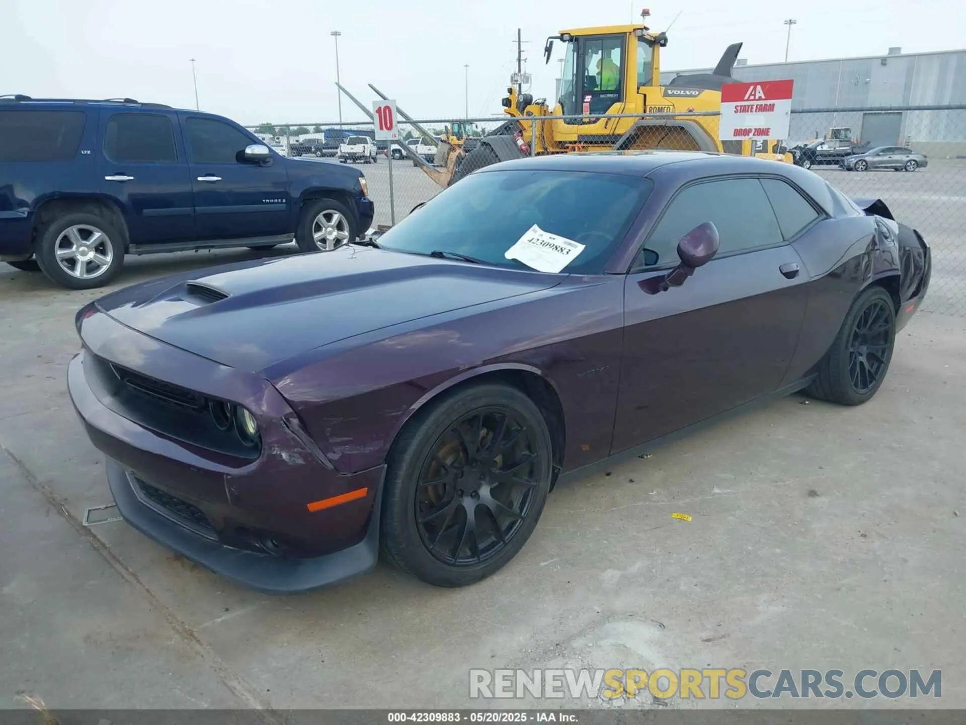 2 Photograph of a damaged car 2C3CDZBT2MH572917 DODGE CHALLENGER 2021