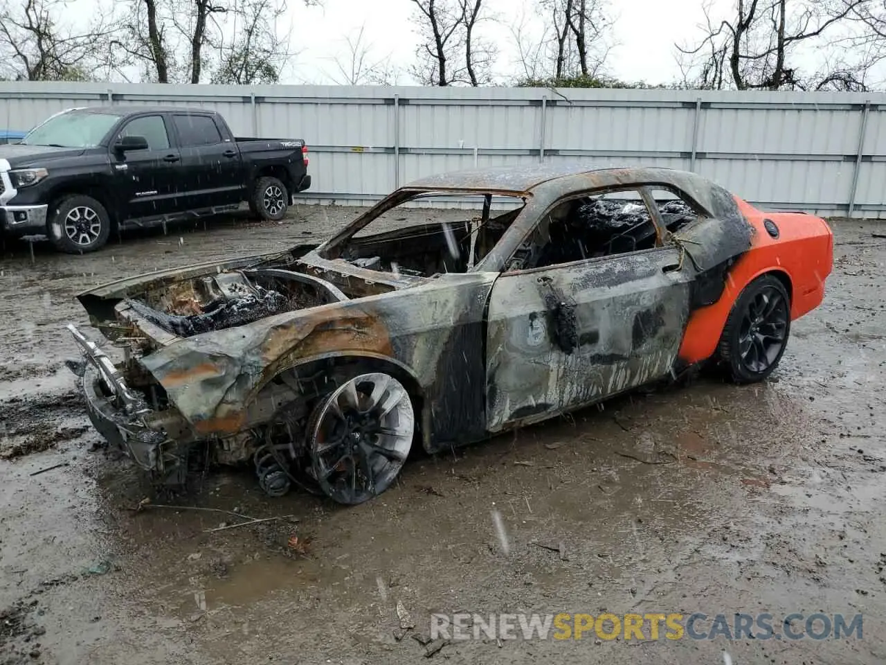1 Photograph of a damaged car 2C3CDZBT2MH660267 DODGE CHALLENGER 2021