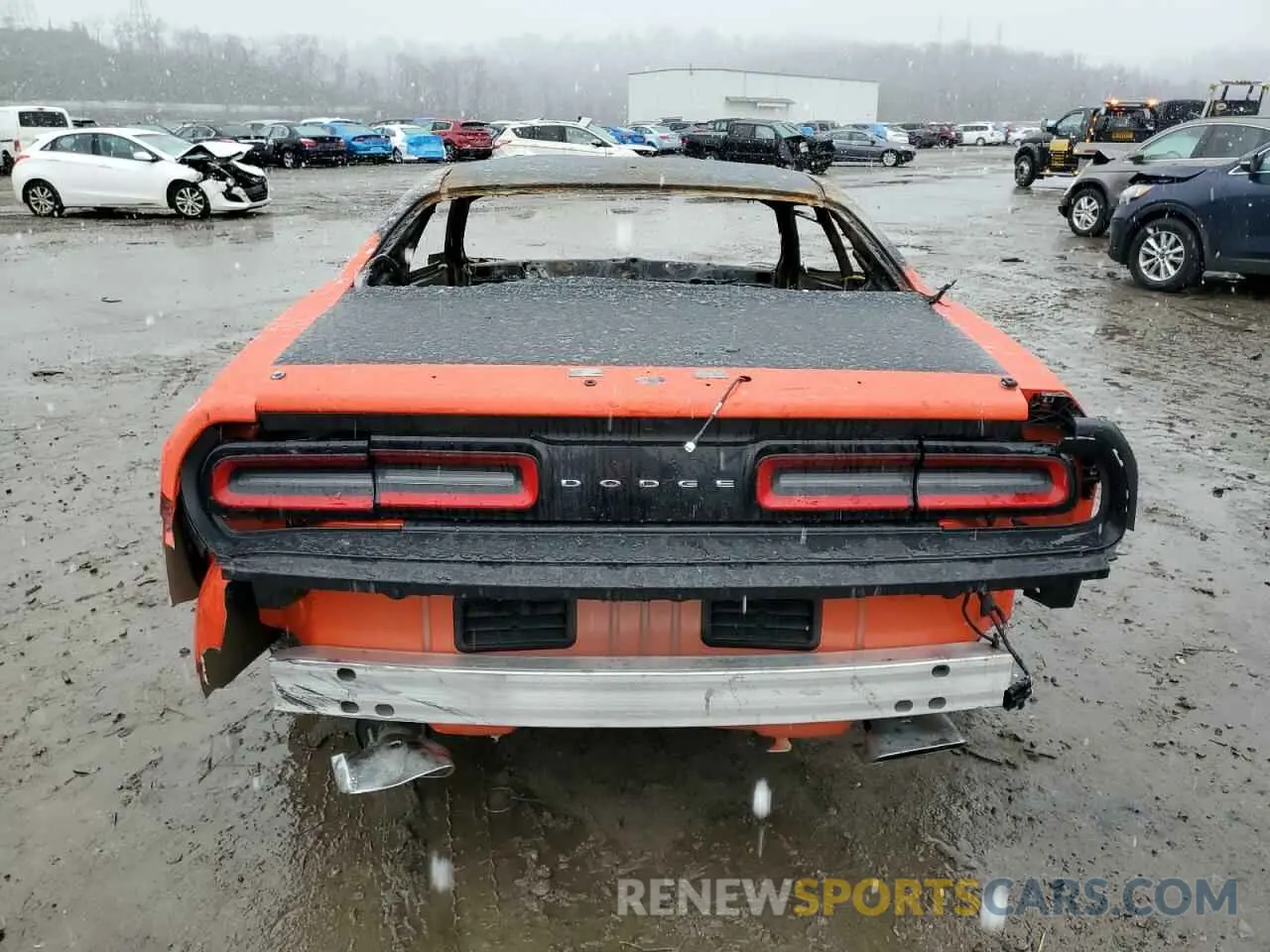 6 Photograph of a damaged car 2C3CDZBT2MH660267 DODGE CHALLENGER 2021