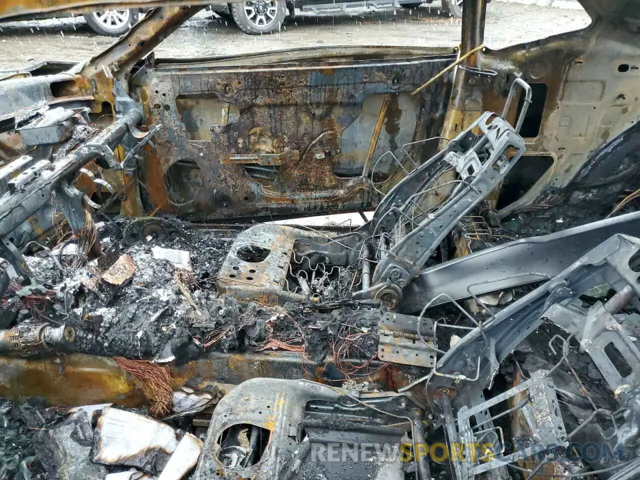 7 Photograph of a damaged car 2C3CDZBT2MH660267 DODGE CHALLENGER 2021