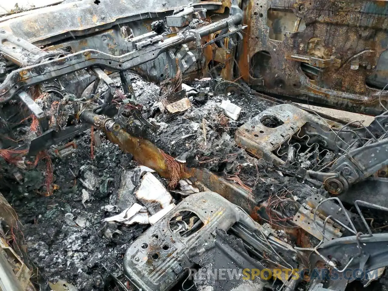8 Photograph of a damaged car 2C3CDZBT2MH660267 DODGE CHALLENGER 2021