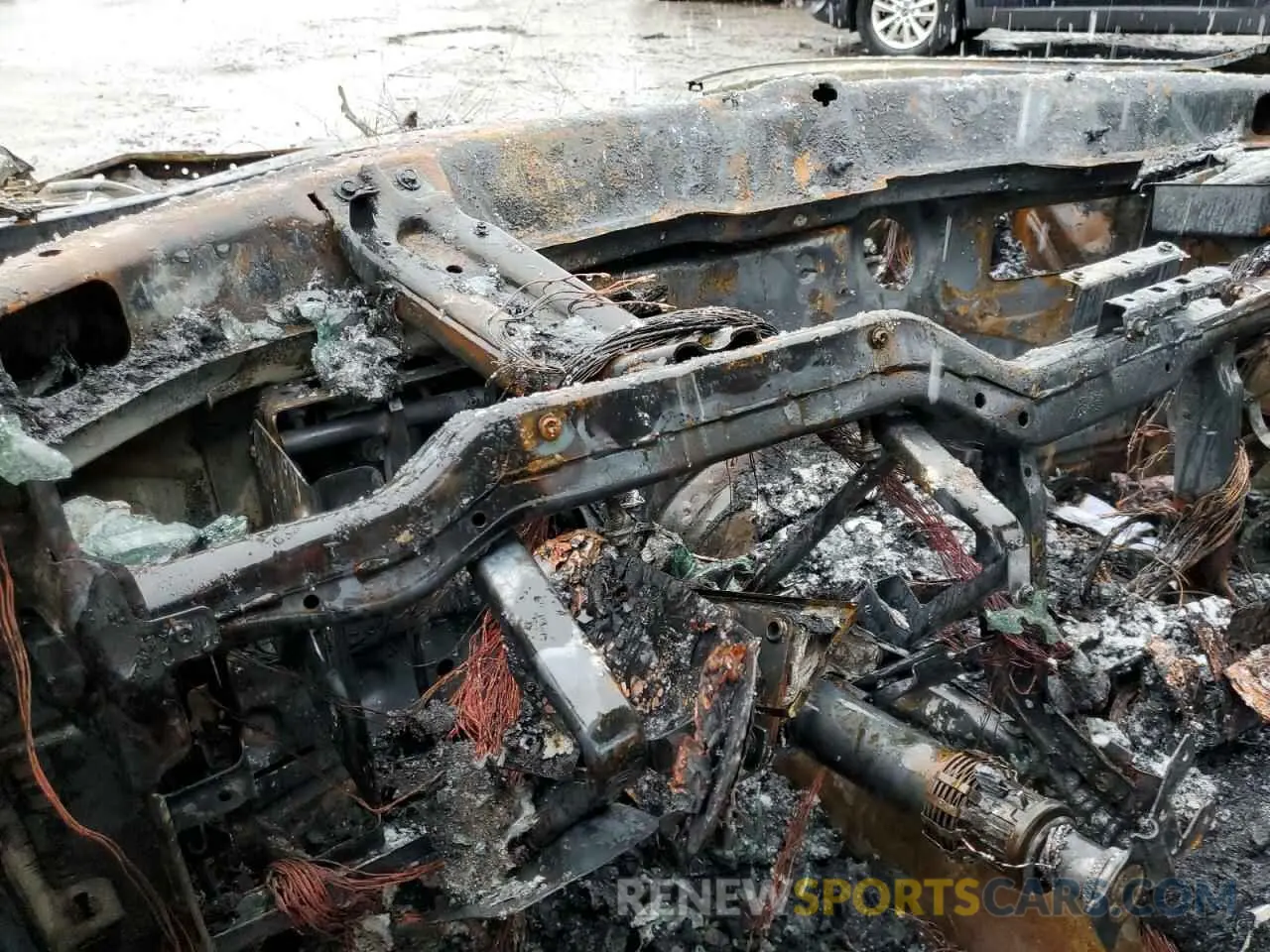 9 Photograph of a damaged car 2C3CDZBT2MH660267 DODGE CHALLENGER 2021