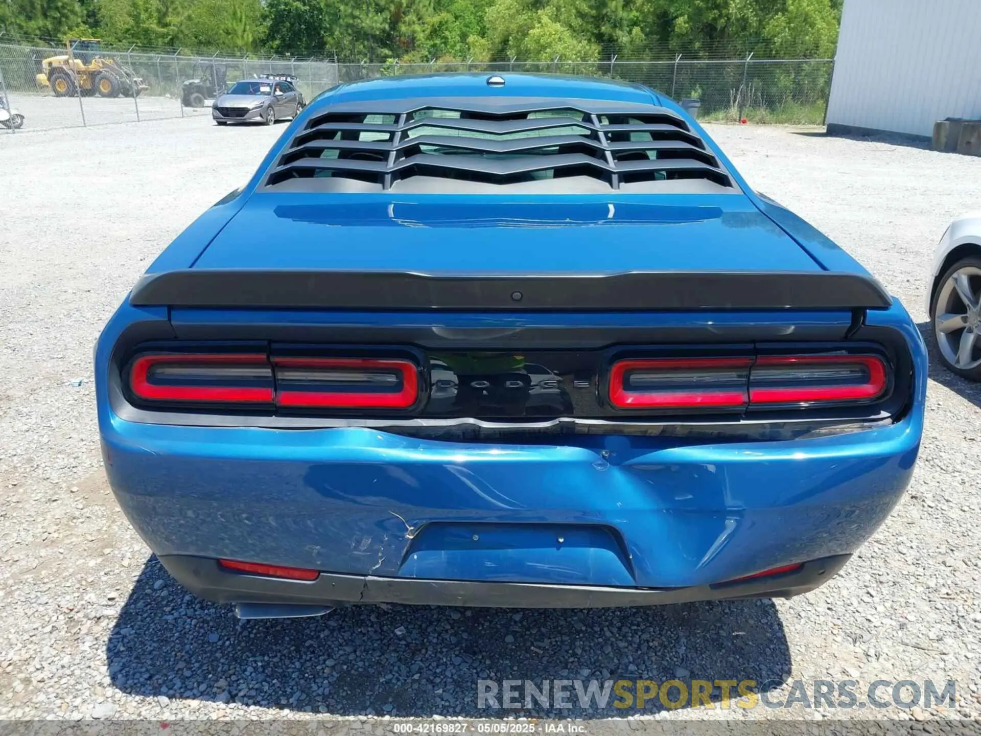 16 Photograph of a damaged car 2C3CDZBT3MH590732 DODGE CHALLENGER 2021
