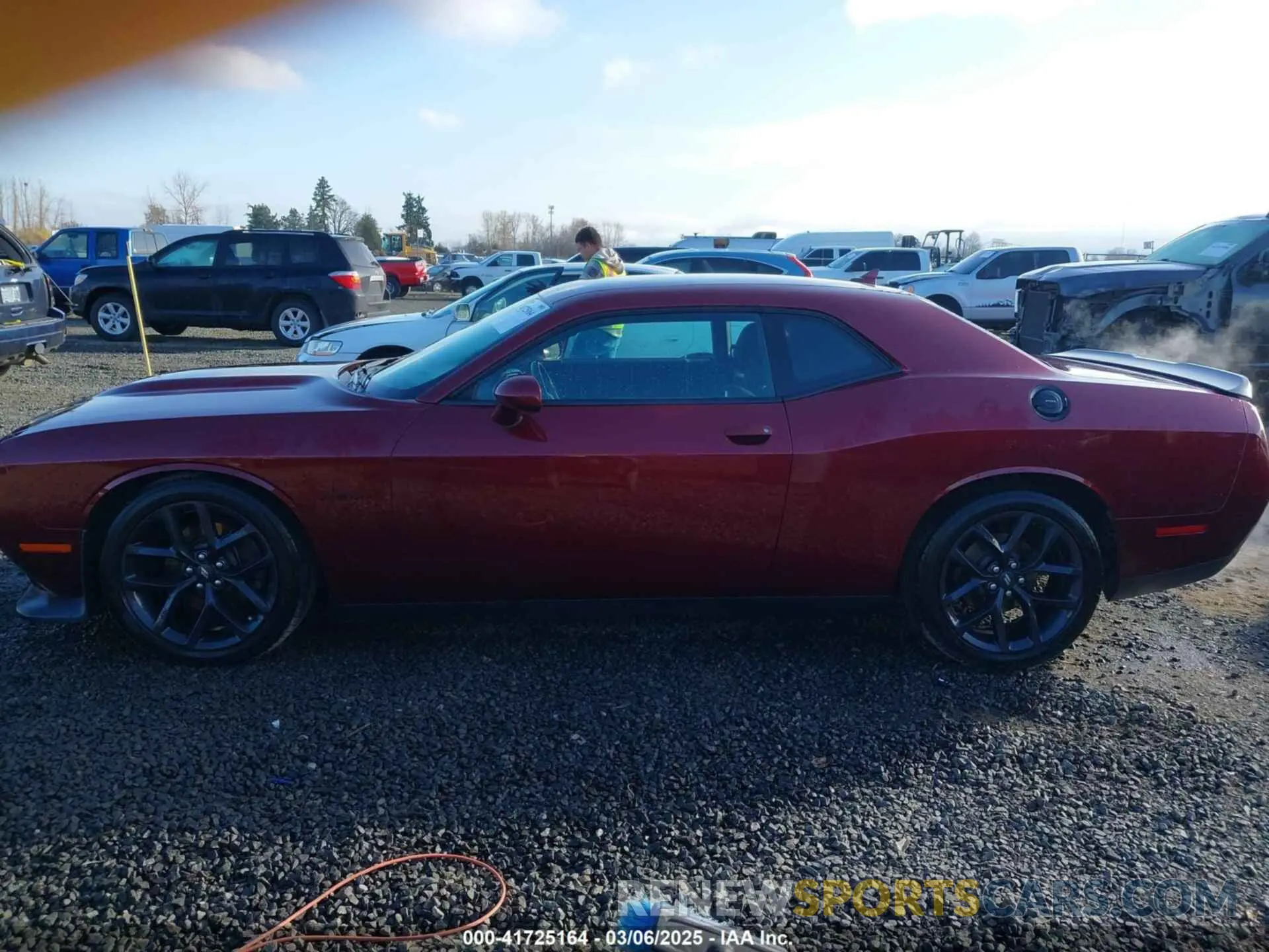 14 Photograph of a damaged car 2C3CDZBT5MH510489 DODGE CHALLENGER 2021
