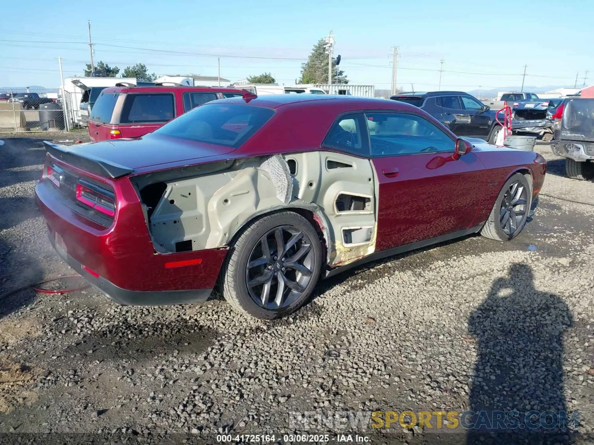 4 Photograph of a damaged car 2C3CDZBT5MH510489 DODGE CHALLENGER 2021