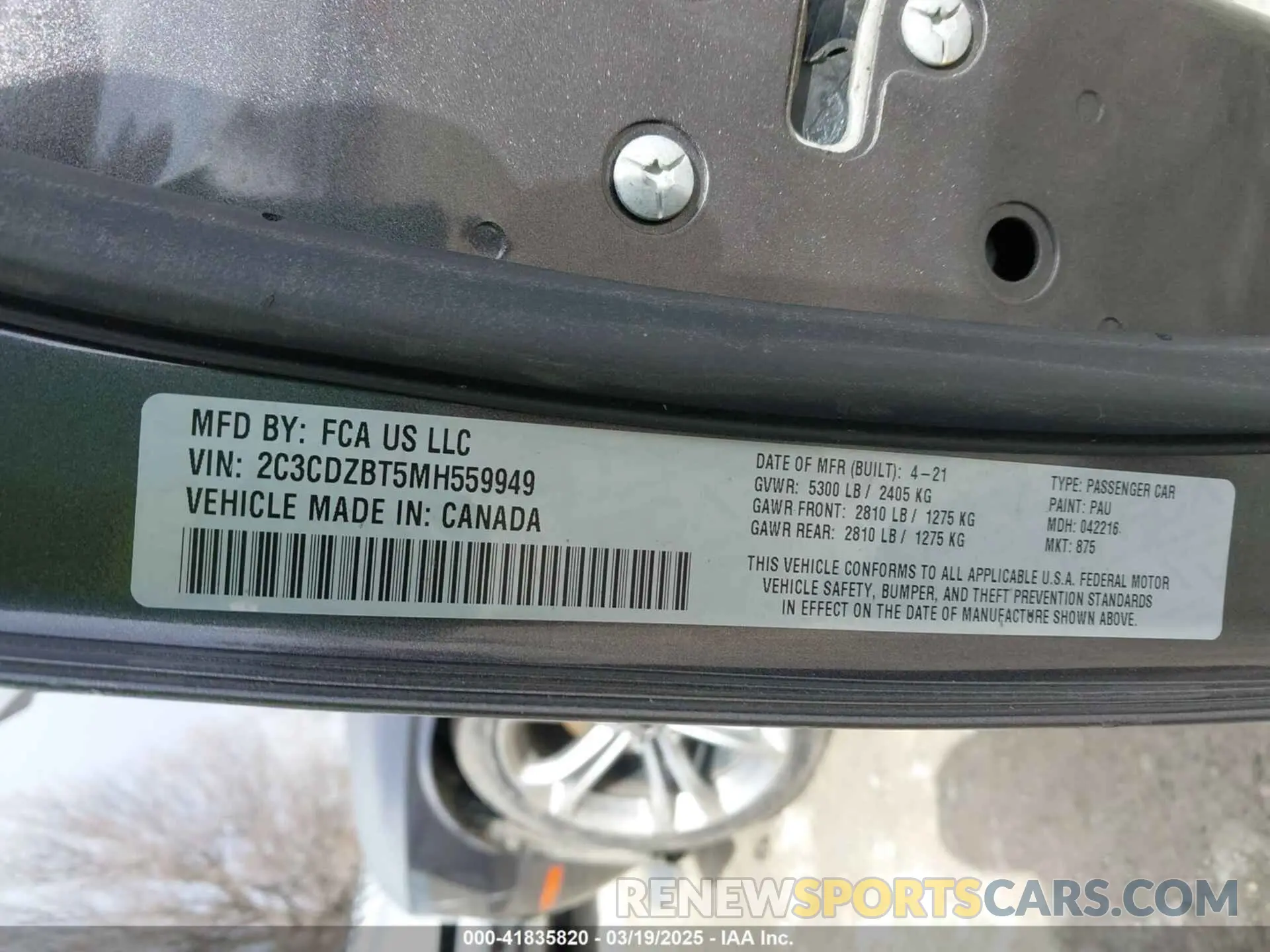 9 Photograph of a damaged car 2C3CDZBT5MH559949 DODGE CHALLENGER 2021