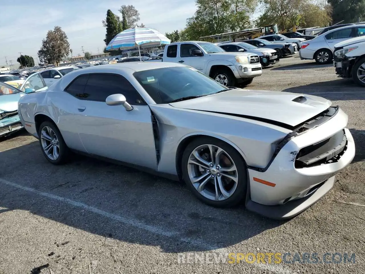 4 Photograph of a damaged car 2C3CDZBT6MH546482 DODGE CHALLENGER 2021