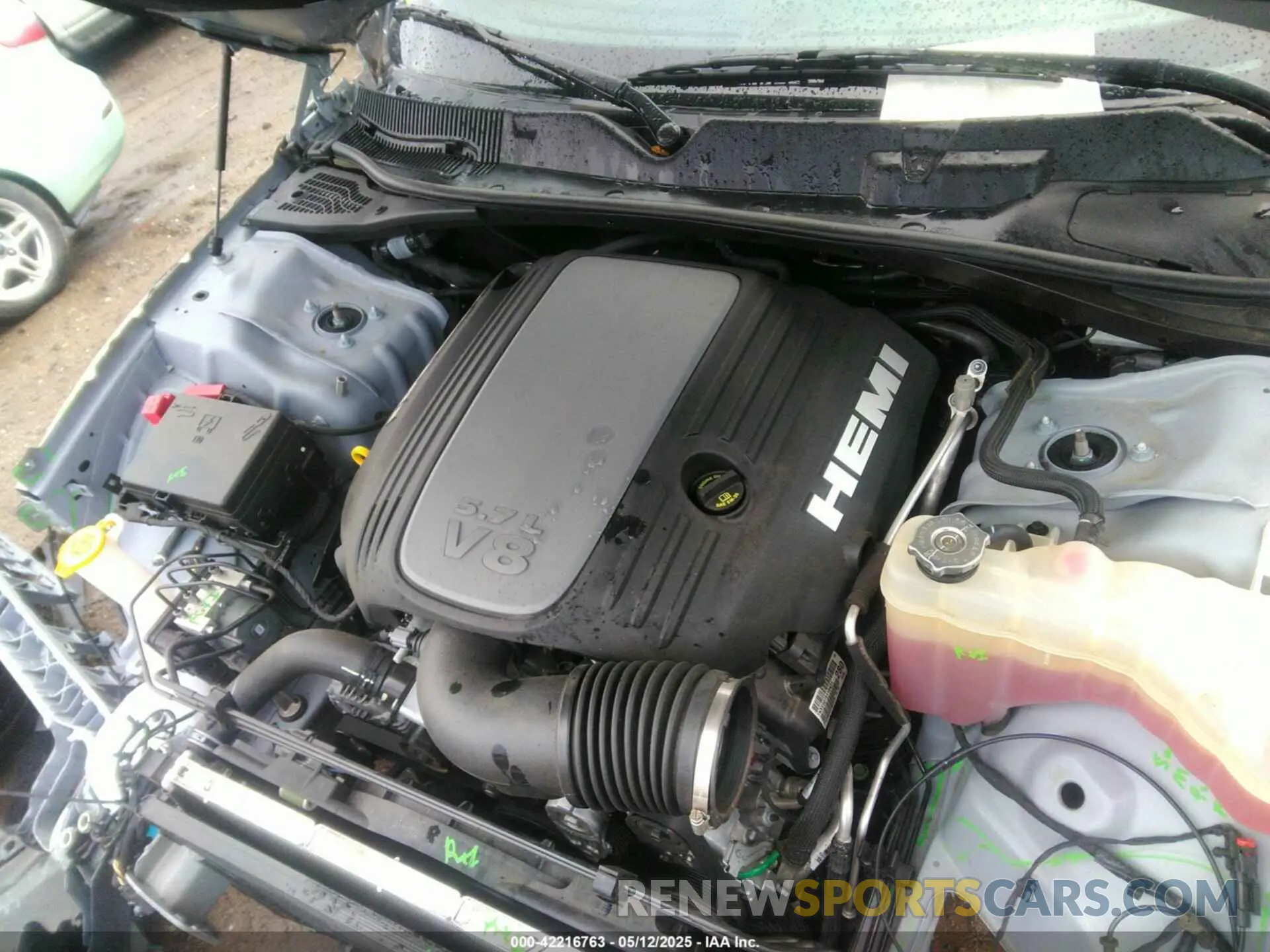 10 Photograph of a damaged car 2C3CDZBT8MH564773 DODGE CHALLENGER 2021