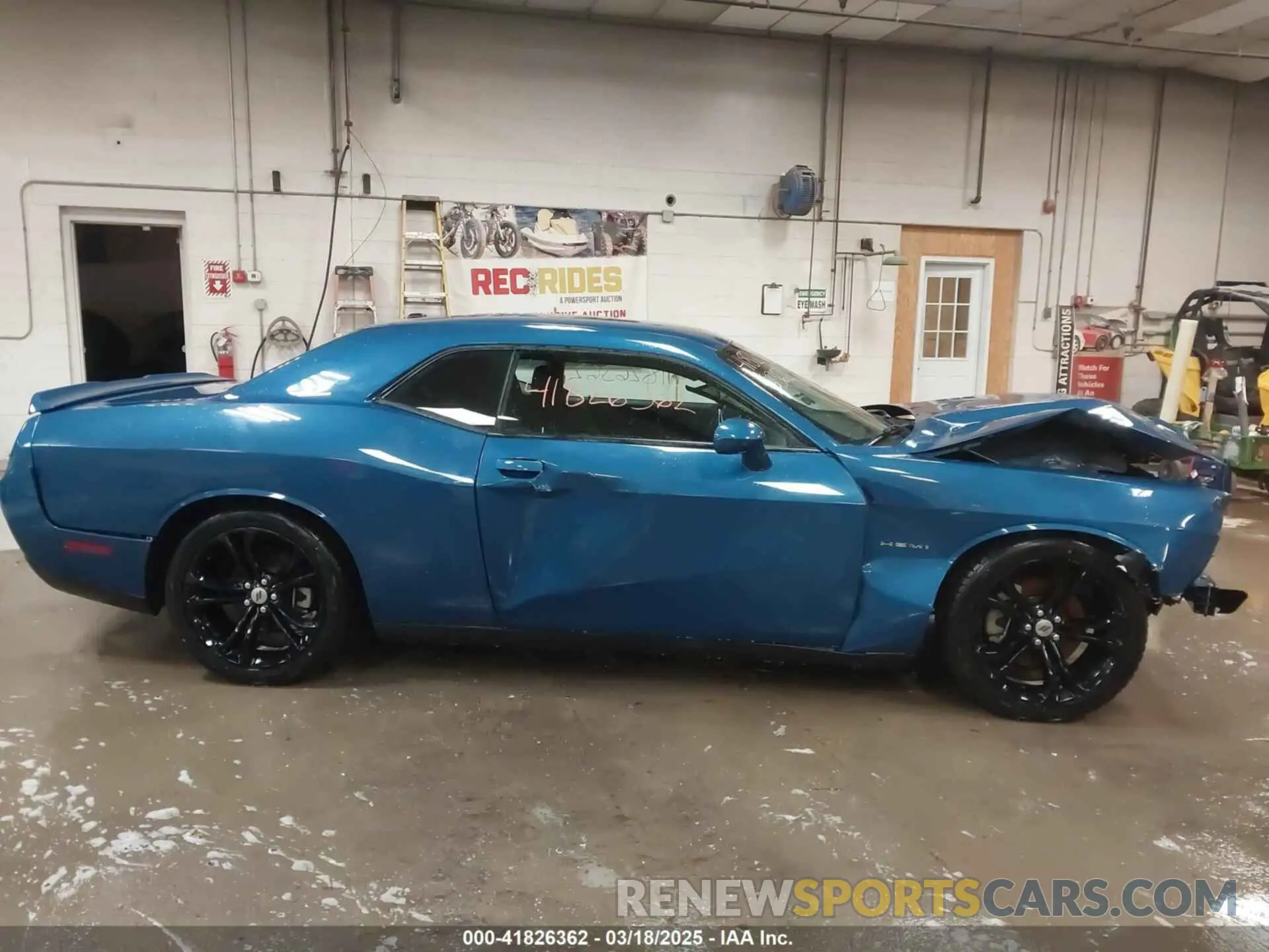 14 Photograph of a damaged car 2C3CDZBT8MH571125 DODGE CHALLENGER 2021