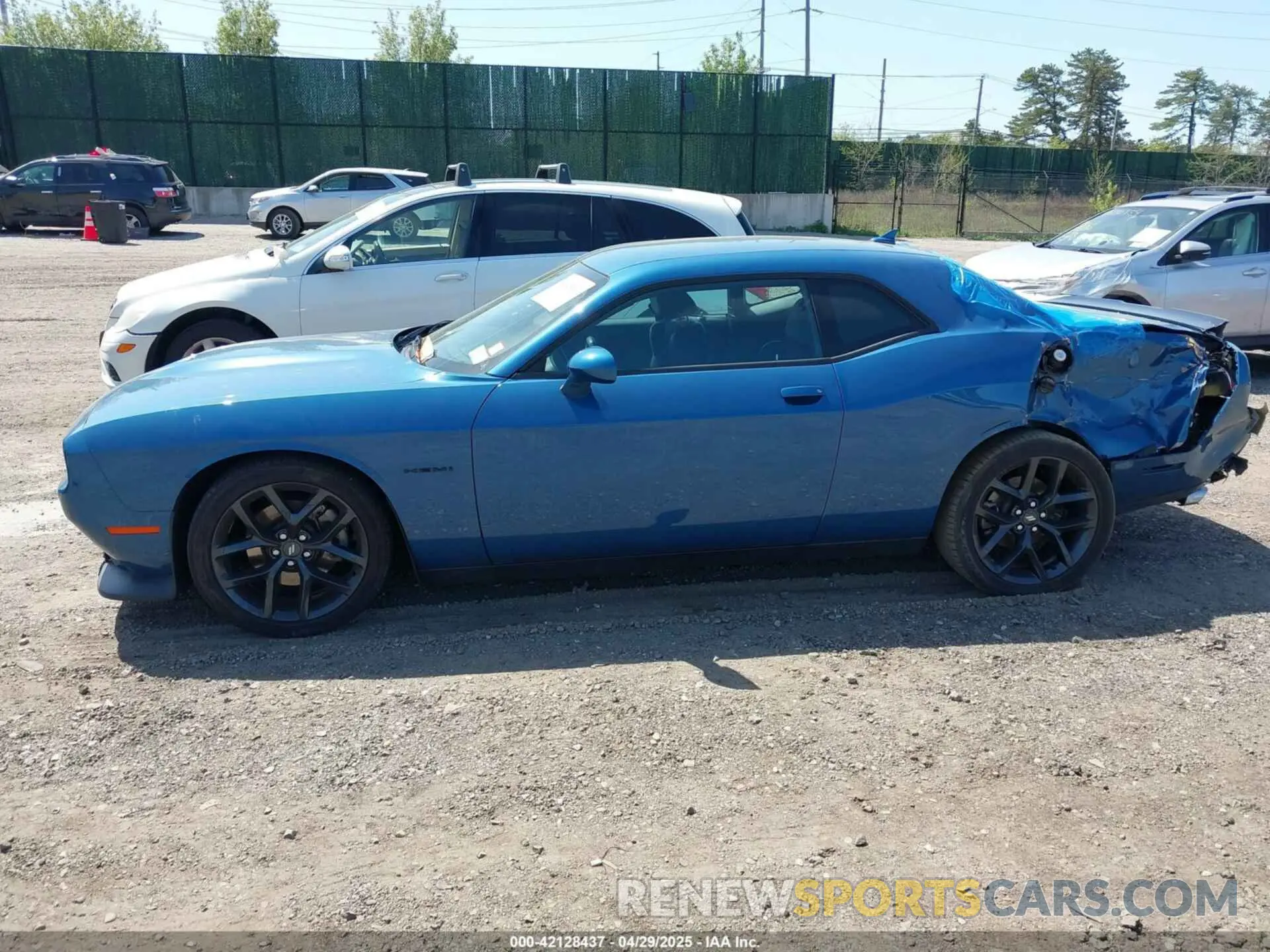 13 Photograph of a damaged car 2C3CDZBT9MH631414 DODGE CHALLENGER 2021