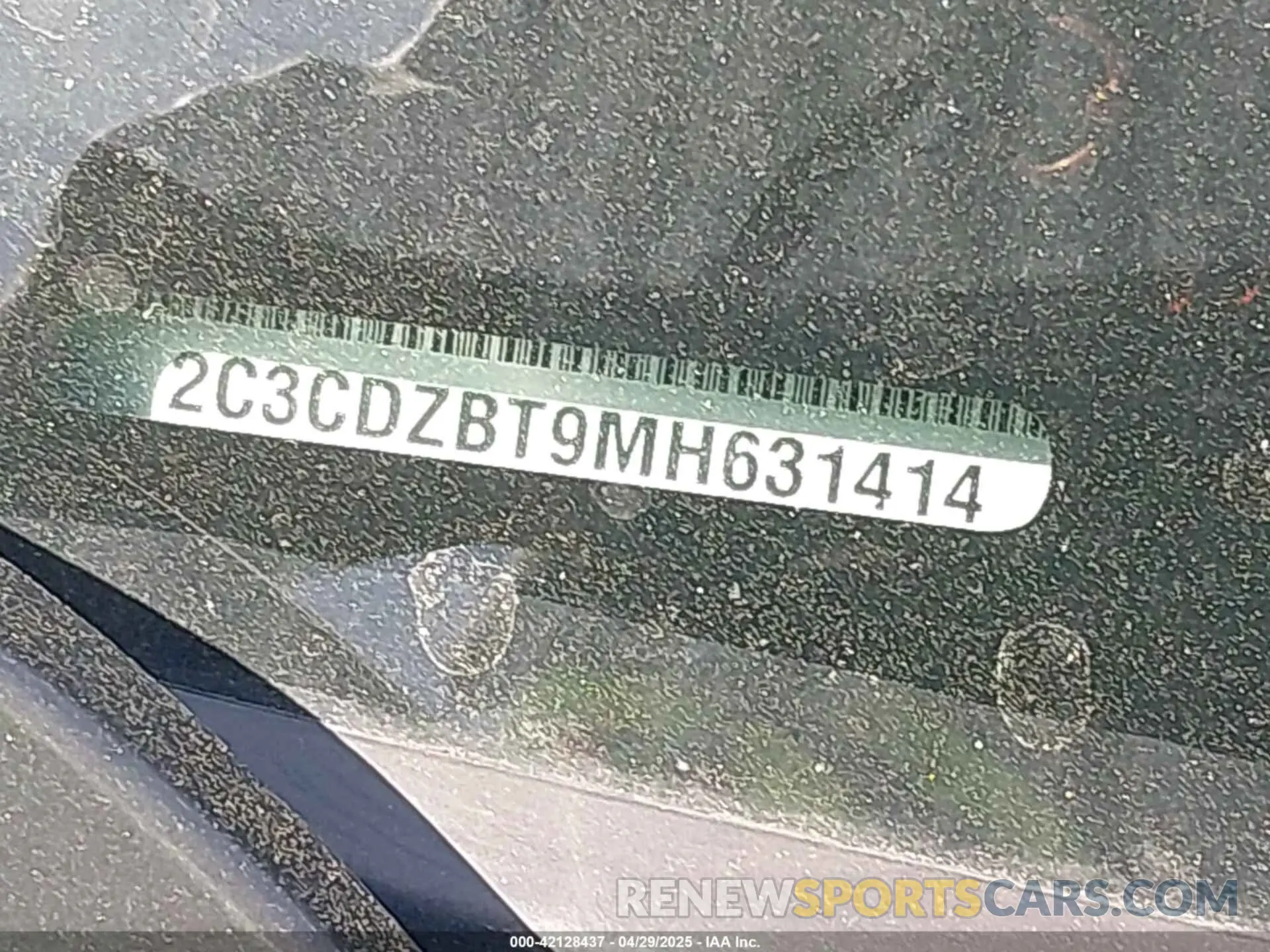 16 Photograph of a damaged car 2C3CDZBT9MH631414 DODGE CHALLENGER 2021