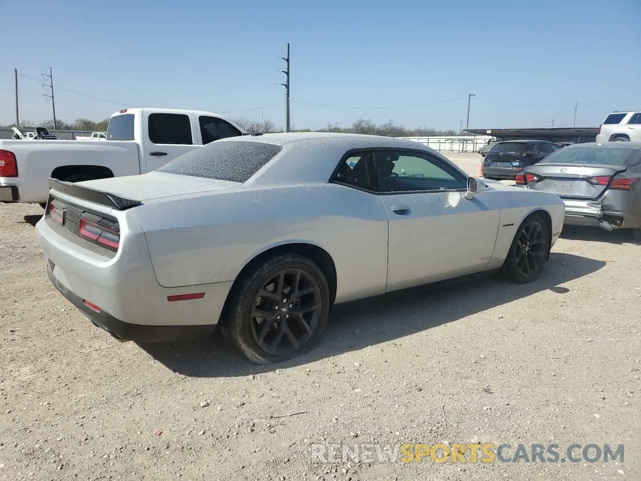3 Photograph of a damaged car 2C3CDZBTXMH590646 DODGE CHALLENGER 2021