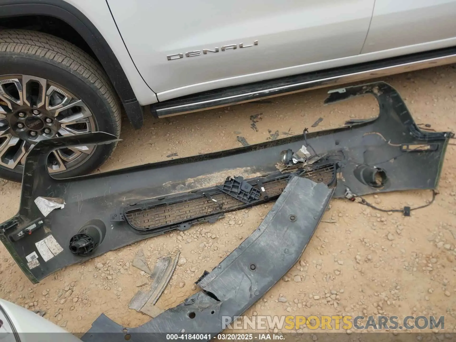 12 Photograph of a damaged car 2C3CDZBTXMH680623 DODGE CHALLENGER 2021