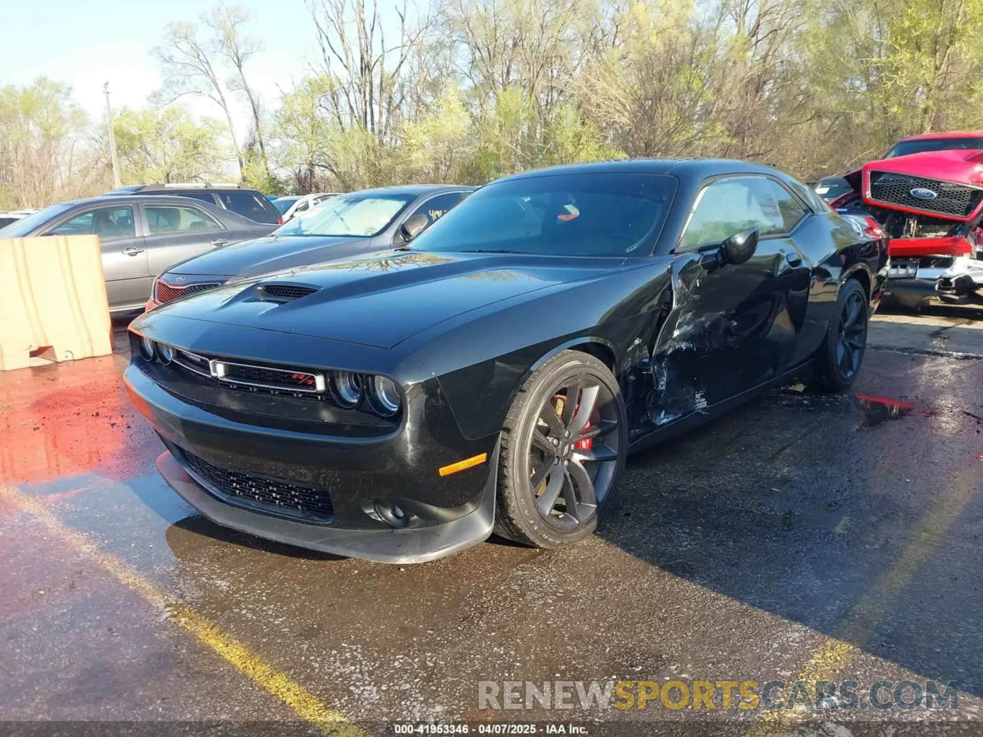 2 Photograph of a damaged car 2C3CDZBTXMH680640 DODGE CHALLENGER 2021