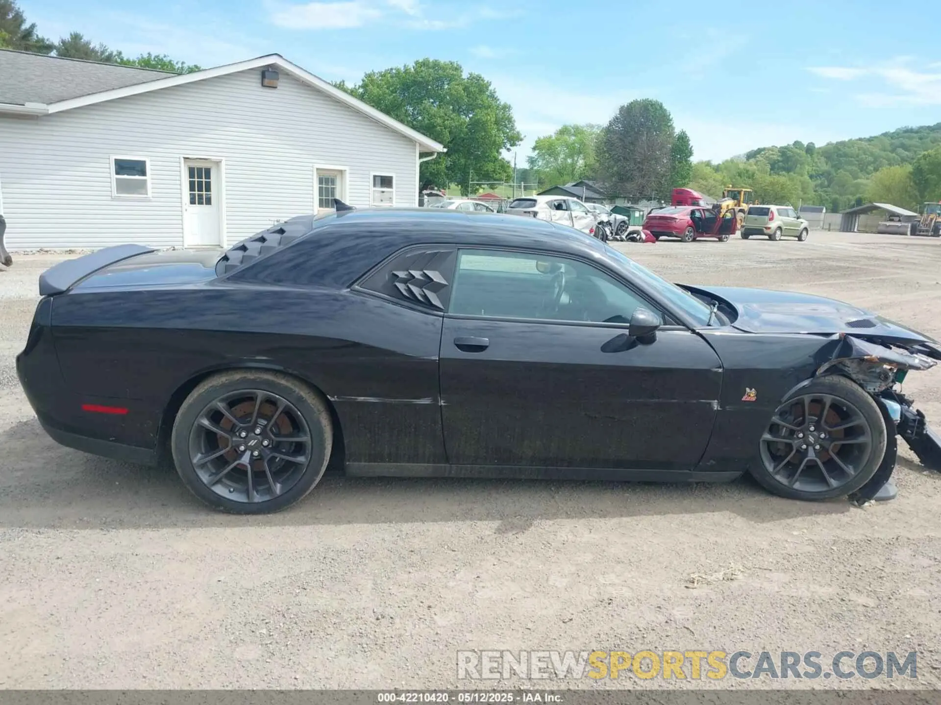 14 Photograph of a damaged car 2C3CDZFJ0MH521134 DODGE CHALLENGER 2021