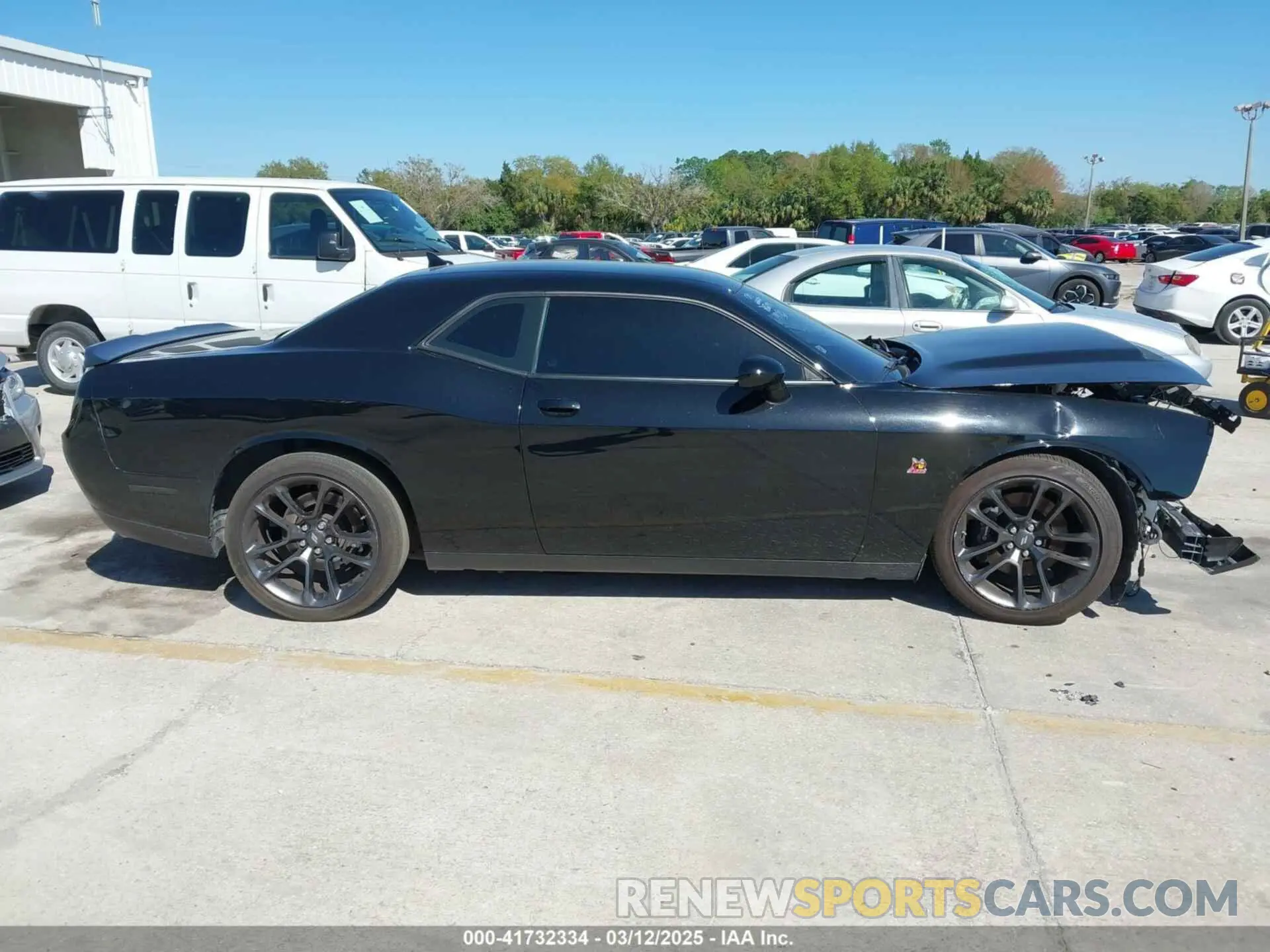 14 Photograph of a damaged car 2C3CDZFJ0MH526642 DODGE CHALLENGER 2021