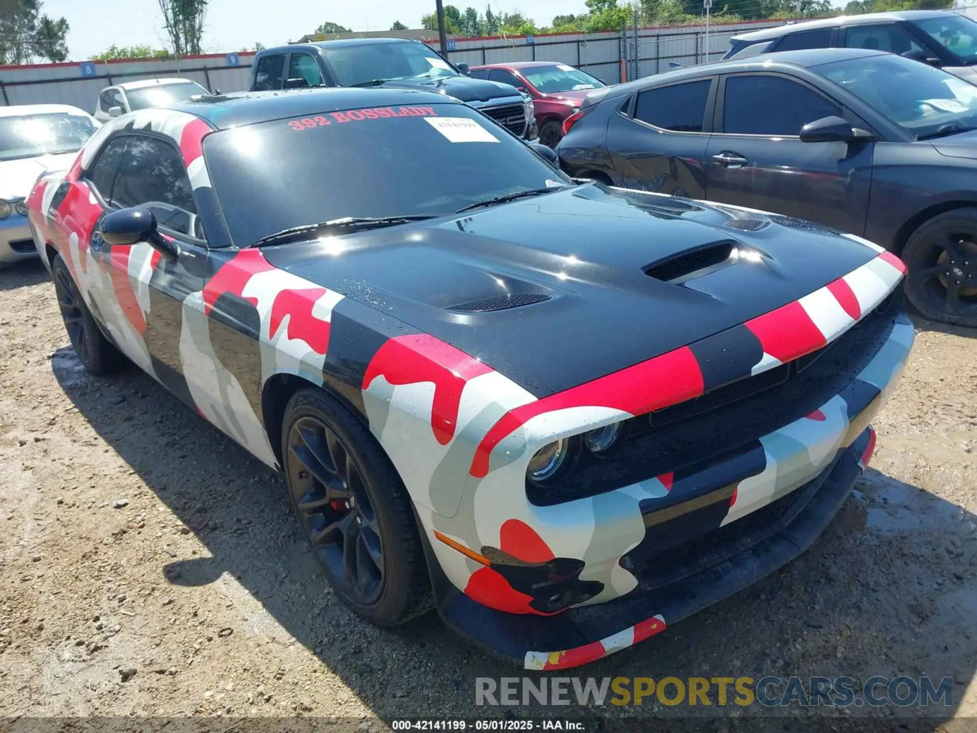 1 Photograph of a damaged car 2C3CDZFJ0MH526740 DODGE CHALLENGER 2021