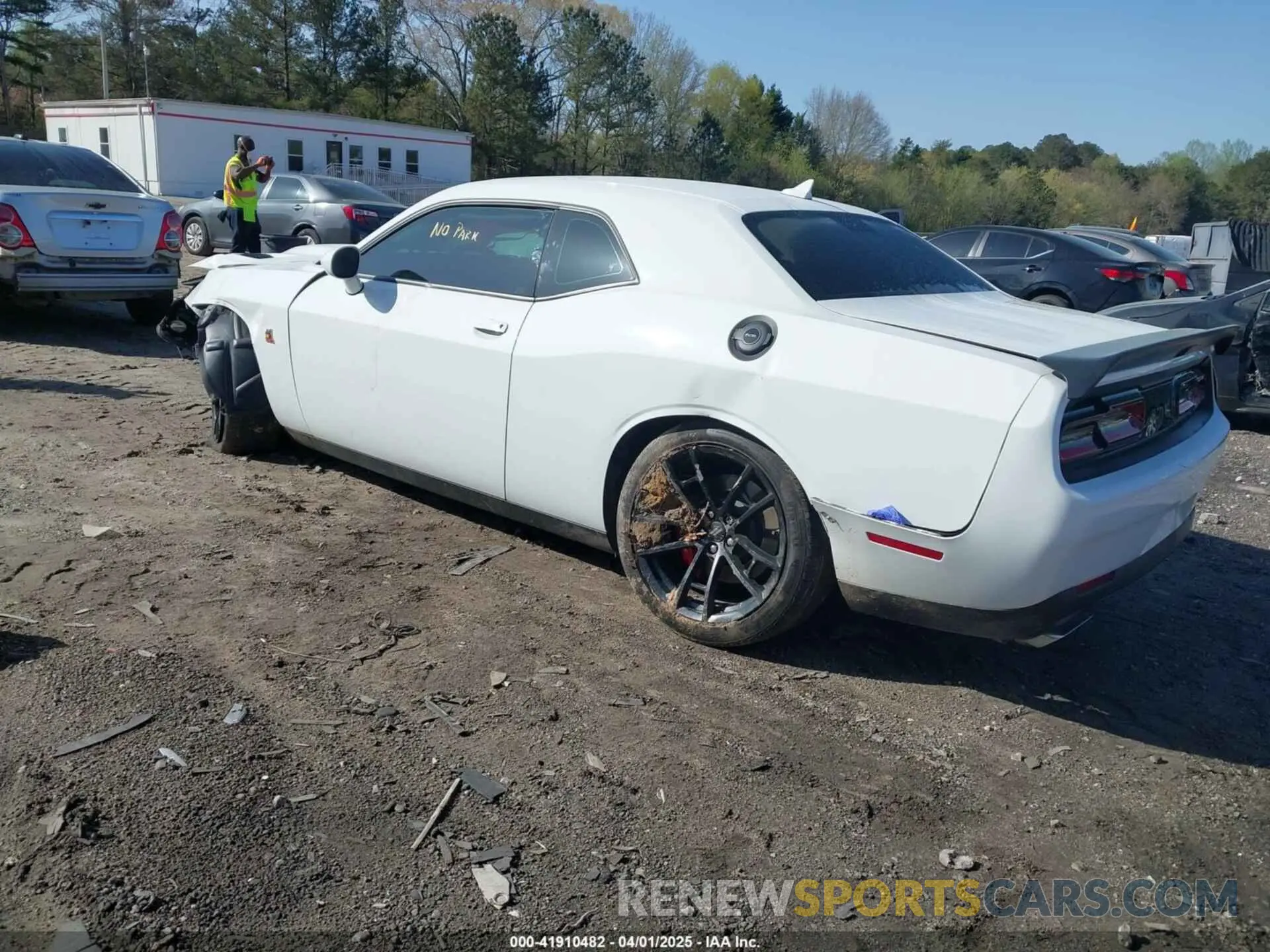 3 Photograph of a damaged car 2C3CDZFJ0MH646070 DODGE CHALLENGER 2021