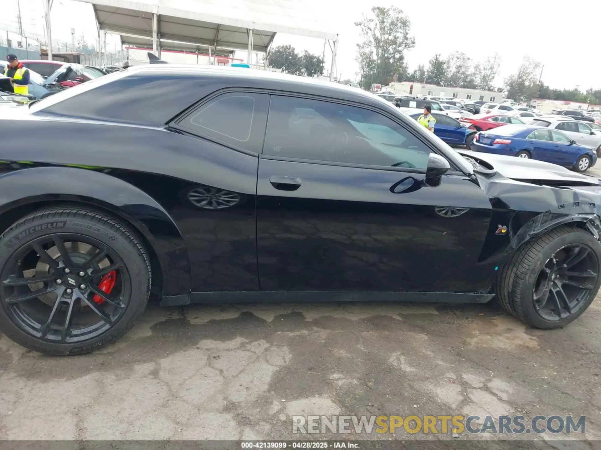 14 Photograph of a damaged car 2C3CDZFJ2MH507204 DODGE CHALLENGER 2021