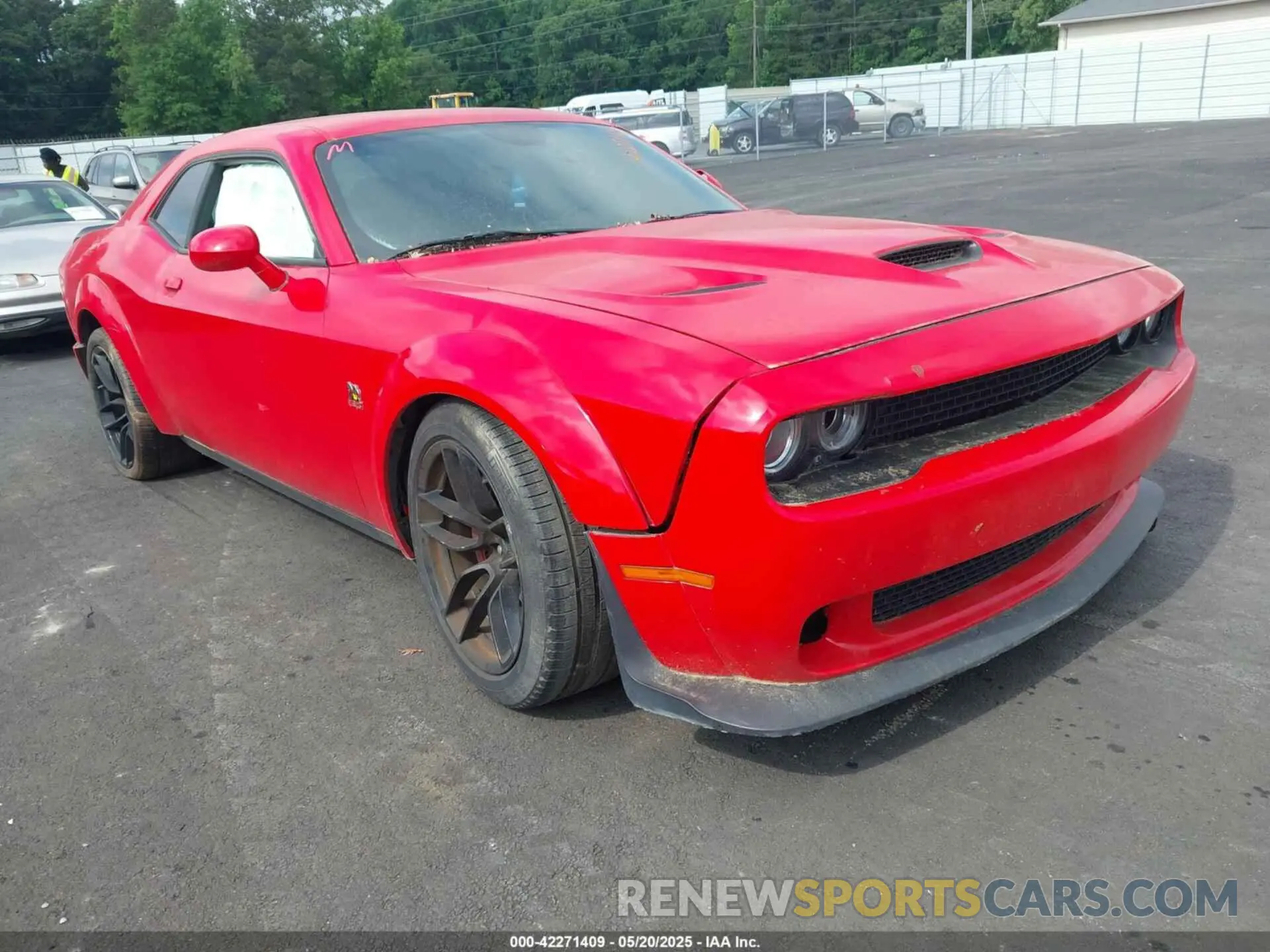 1 Photograph of a damaged car 2C3CDZFJ2MH537612 DODGE CHALLENGER 2021