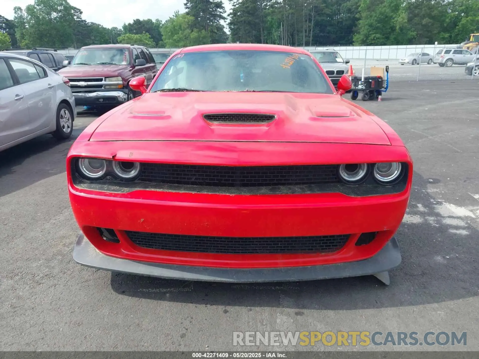 12 Photograph of a damaged car 2C3CDZFJ2MH537612 DODGE CHALLENGER 2021
