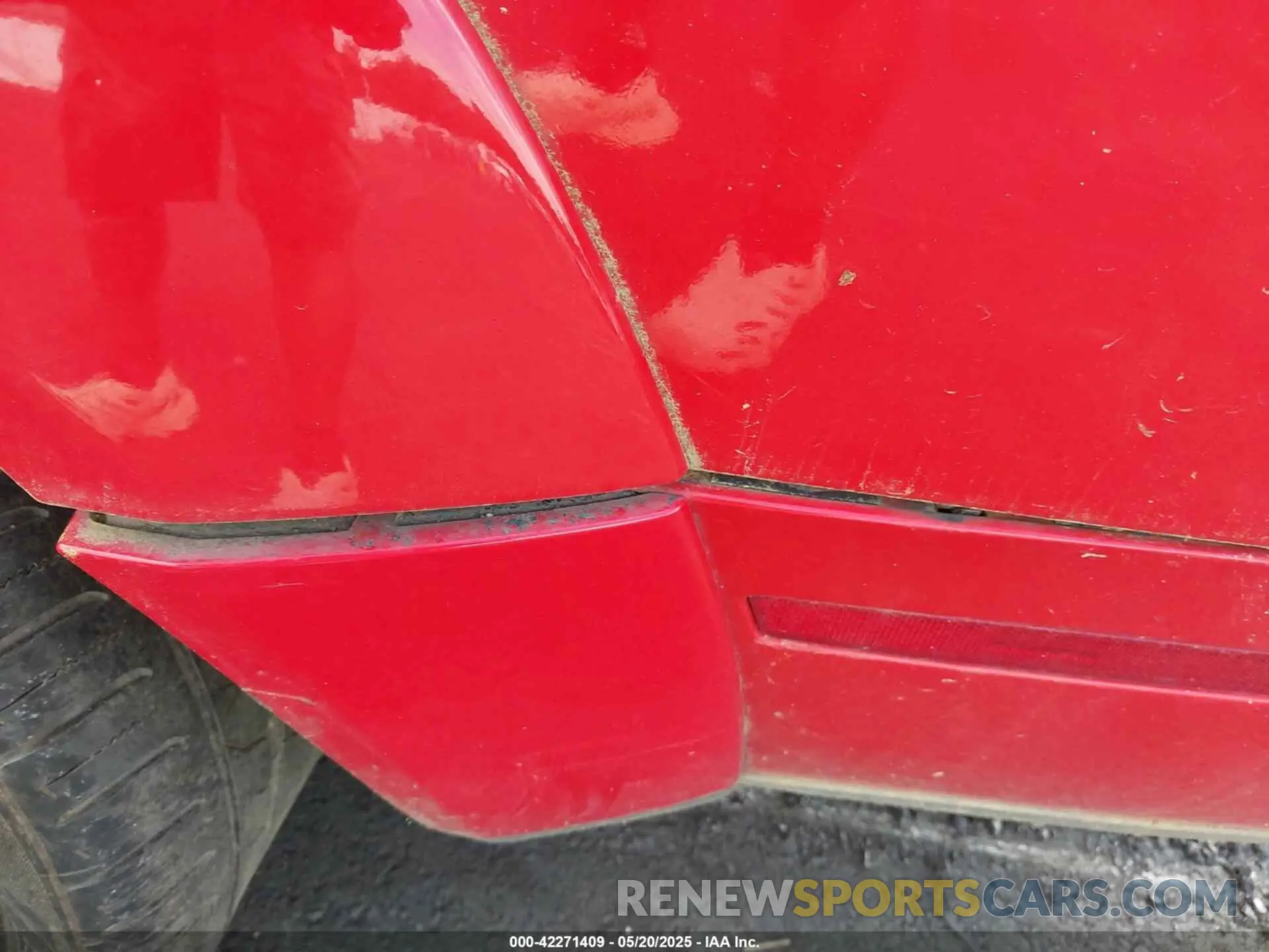 17 Photograph of a damaged car 2C3CDZFJ2MH537612 DODGE CHALLENGER 2021
