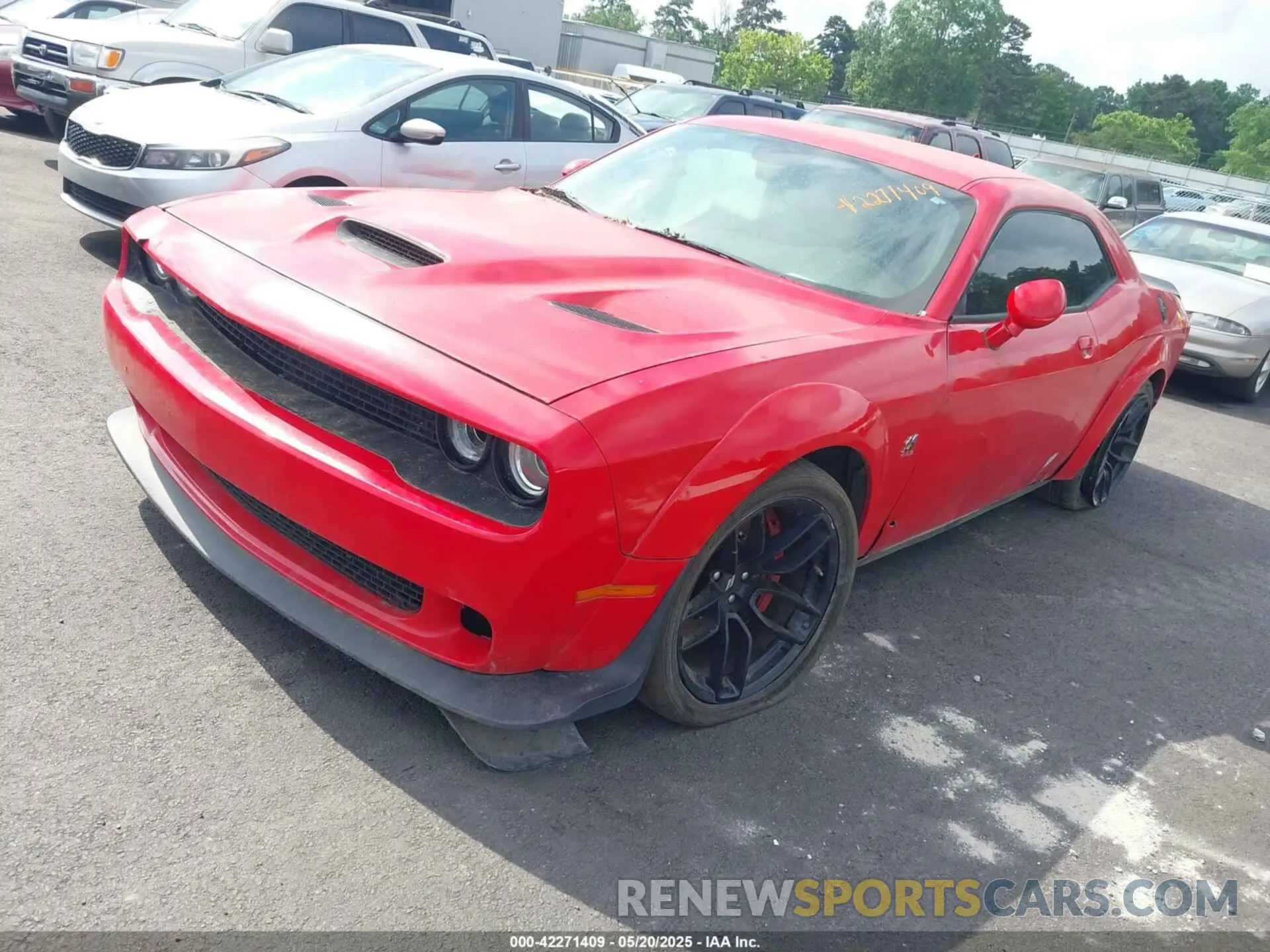 2 Photograph of a damaged car 2C3CDZFJ2MH537612 DODGE CHALLENGER 2021