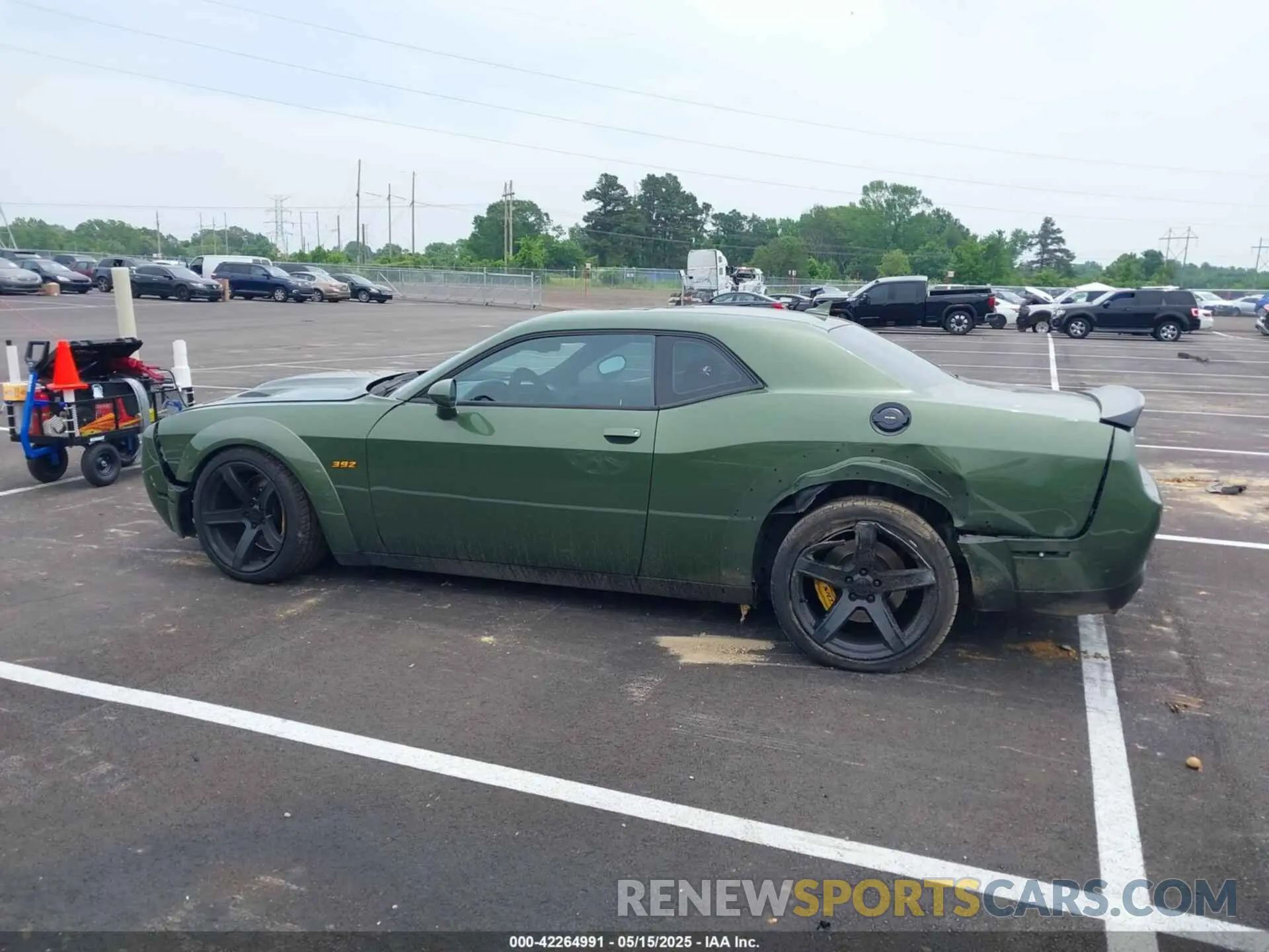 14 Photograph of a damaged car 2C3CDZFJ2MH559741 DODGE CHALLENGER 2021