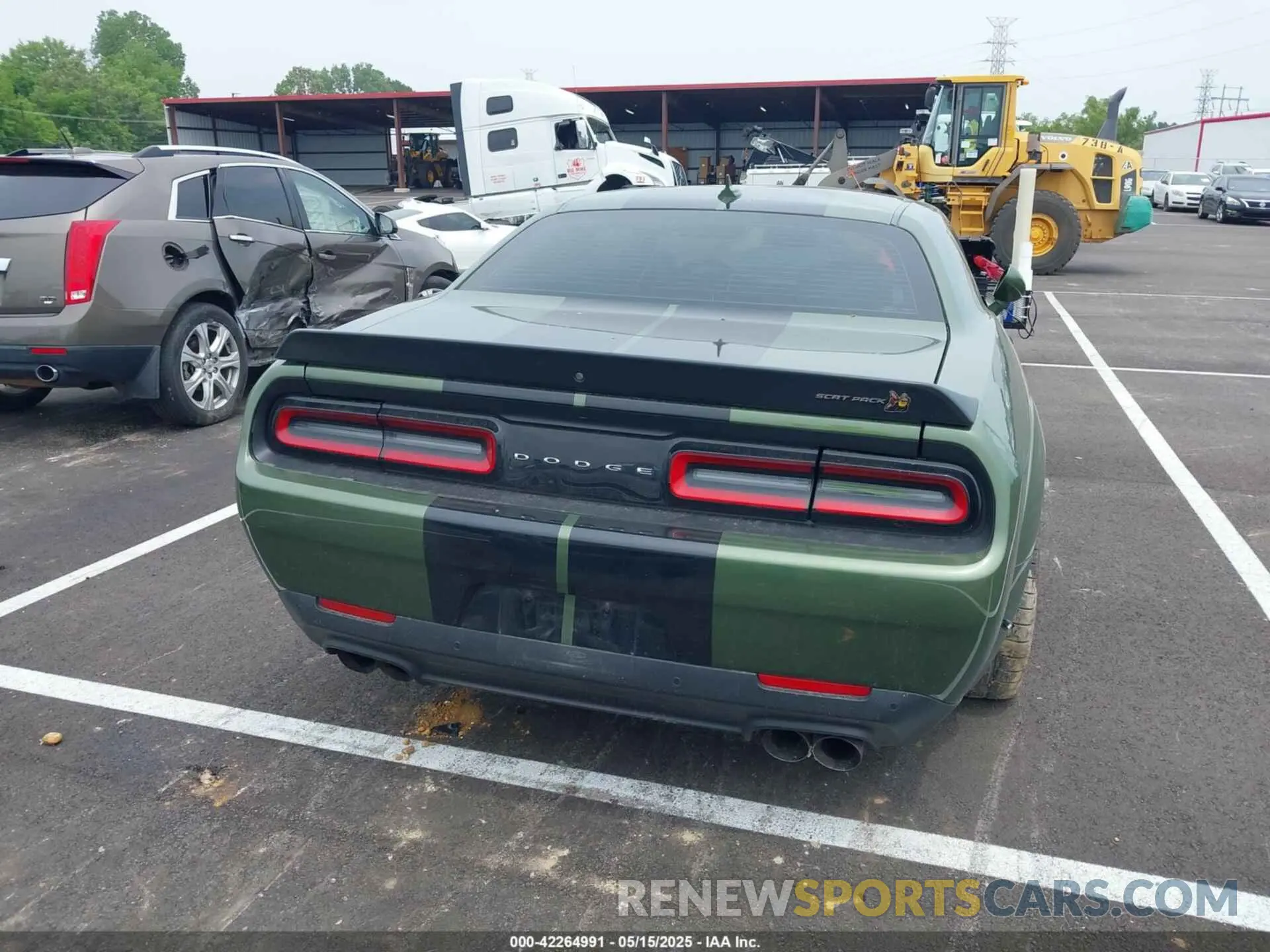 16 Photograph of a damaged car 2C3CDZFJ2MH559741 DODGE CHALLENGER 2021