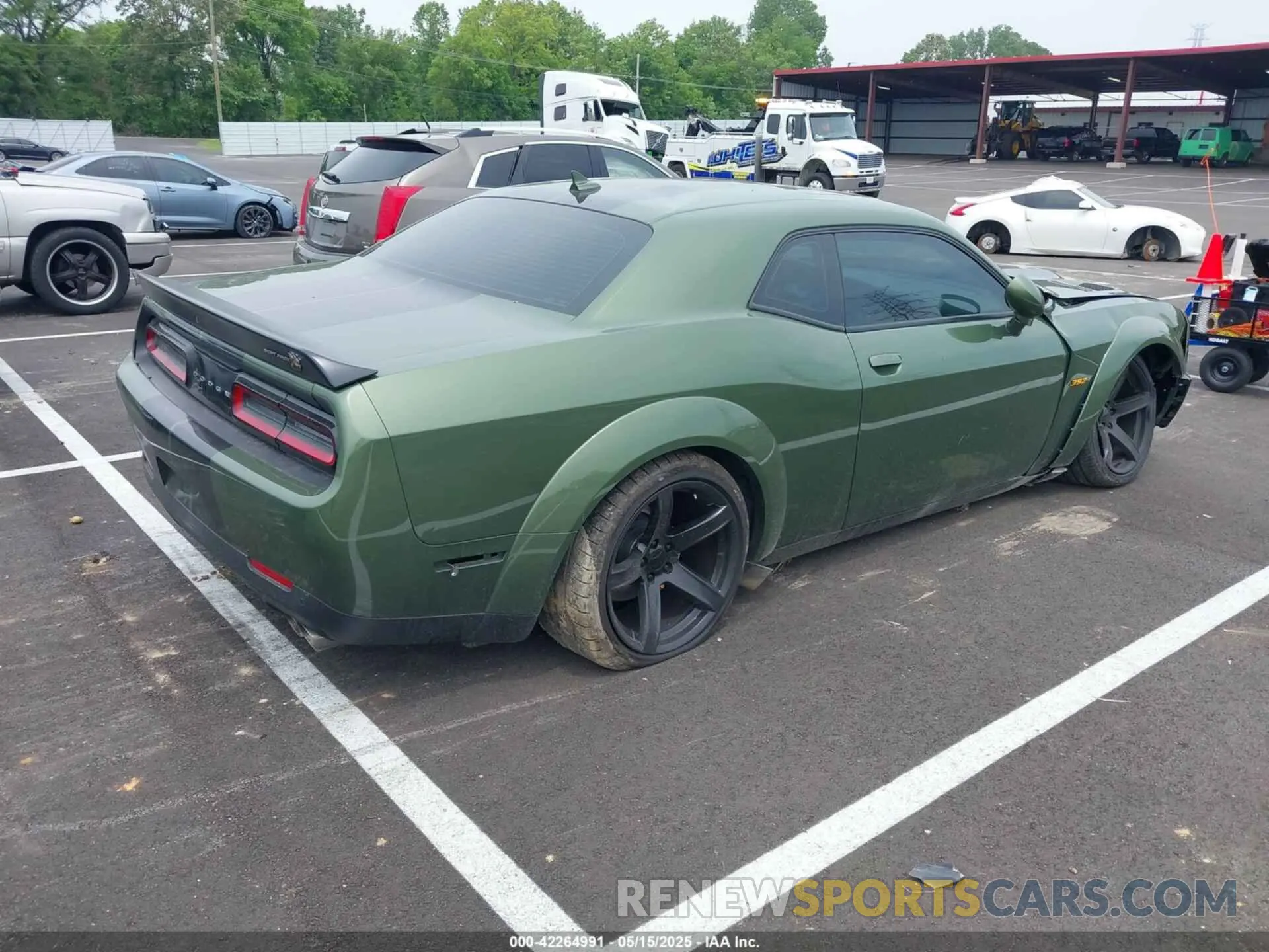 4 Photograph of a damaged car 2C3CDZFJ2MH559741 DODGE CHALLENGER 2021