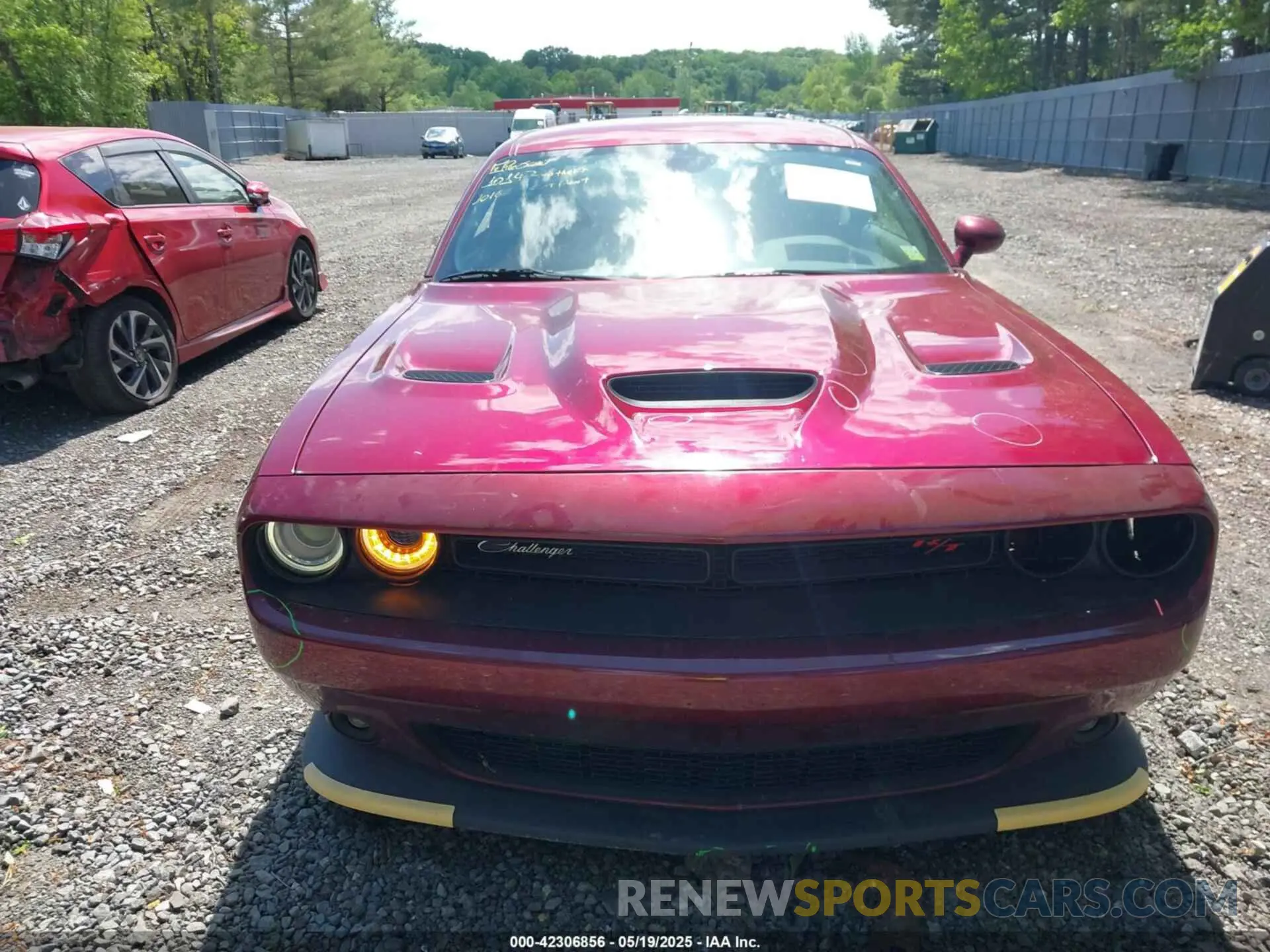 12 Photograph of a damaged car 2C3CDZFJ4MH641972 DODGE CHALLENGER 2021