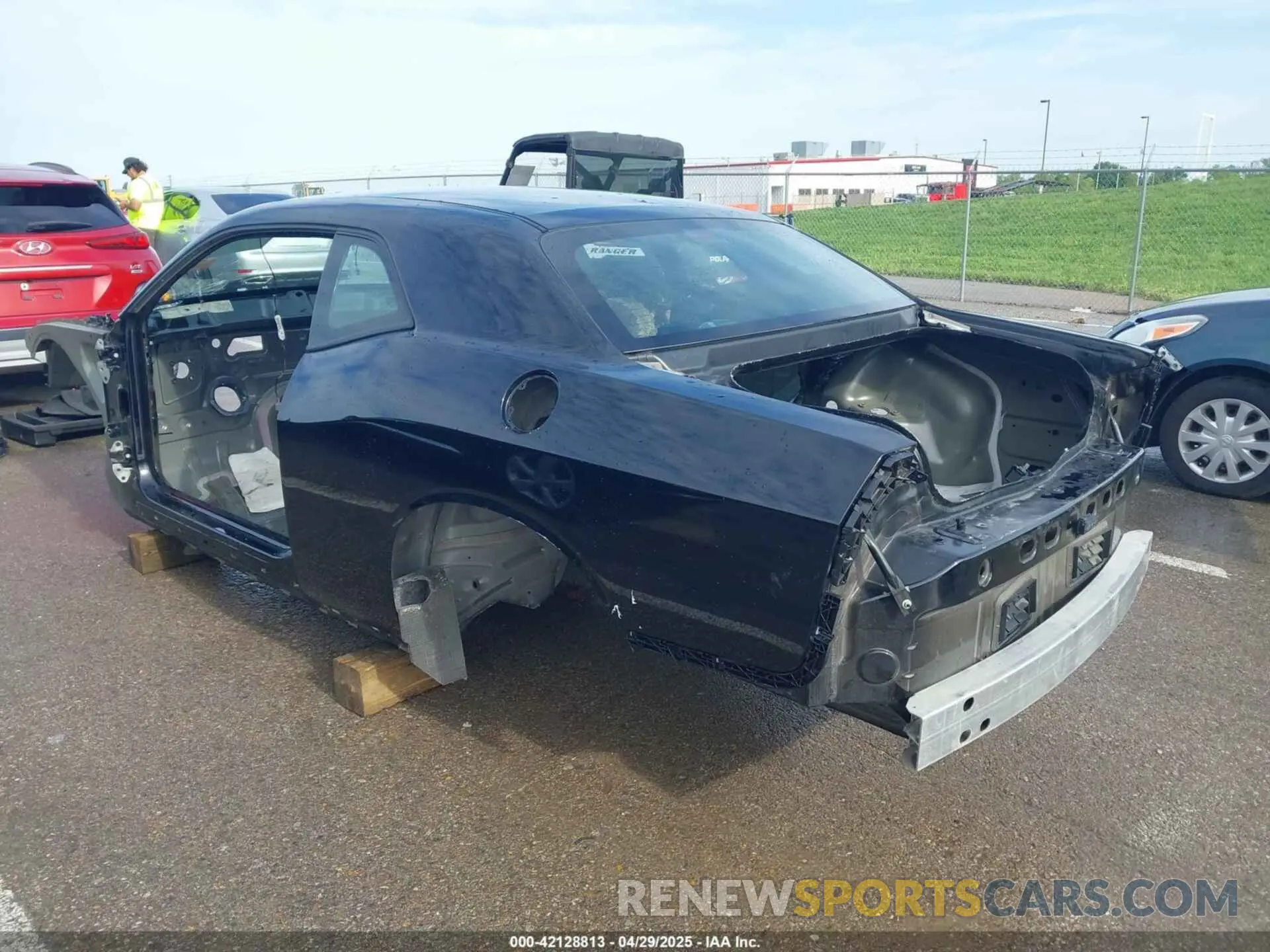 3 Photograph of a damaged car 2C3CDZFJ4MH663907 DODGE CHALLENGER 2021