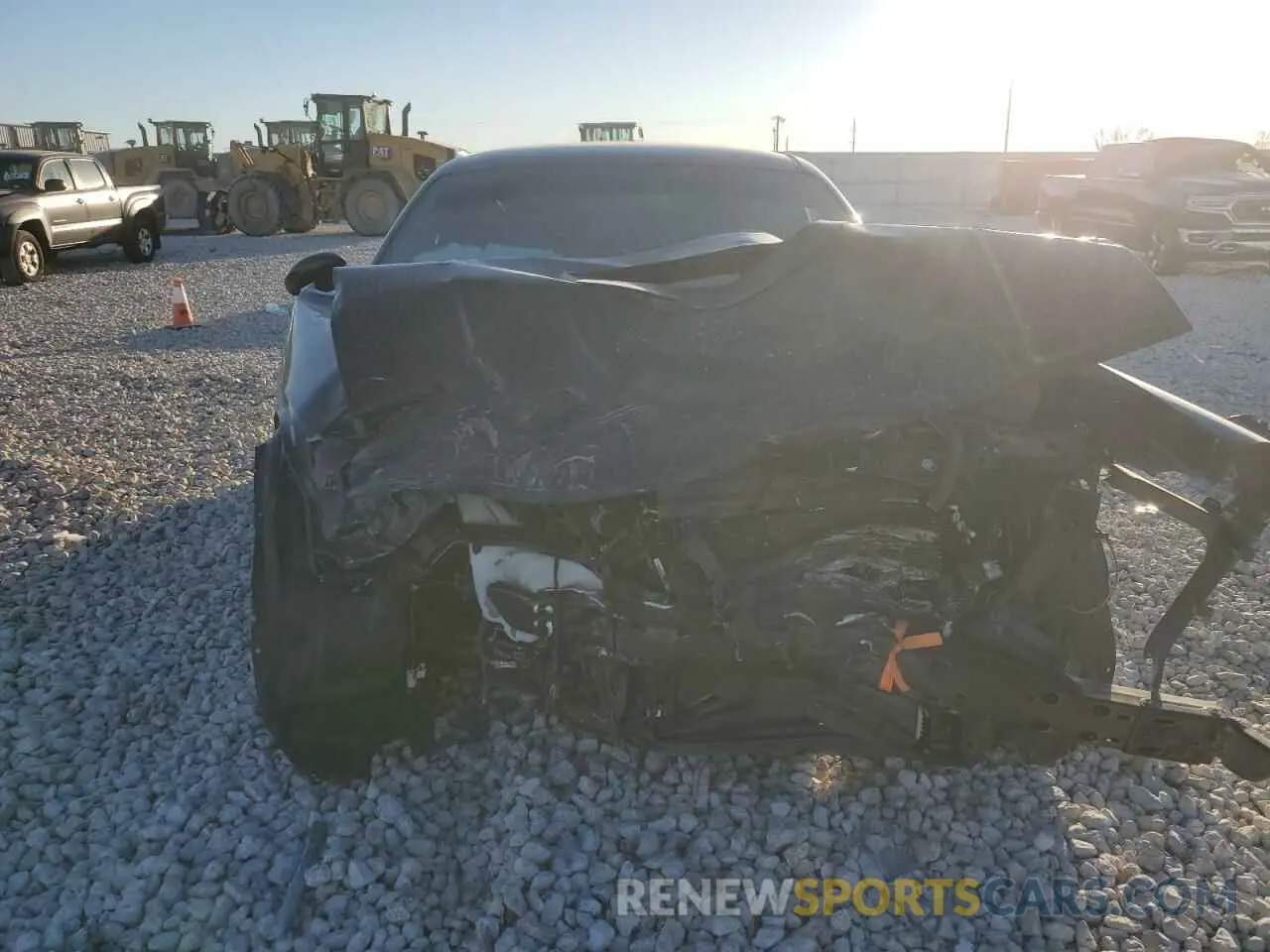 5 Photograph of a damaged car 2C3CDZFJ4MH664796 DODGE CHALLENGER 2021