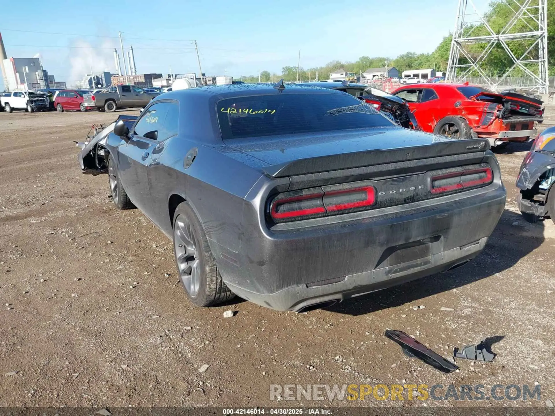 3 Photograph of a damaged car 2C3CDZFJ4MH673708 DODGE CHALLENGER 2021