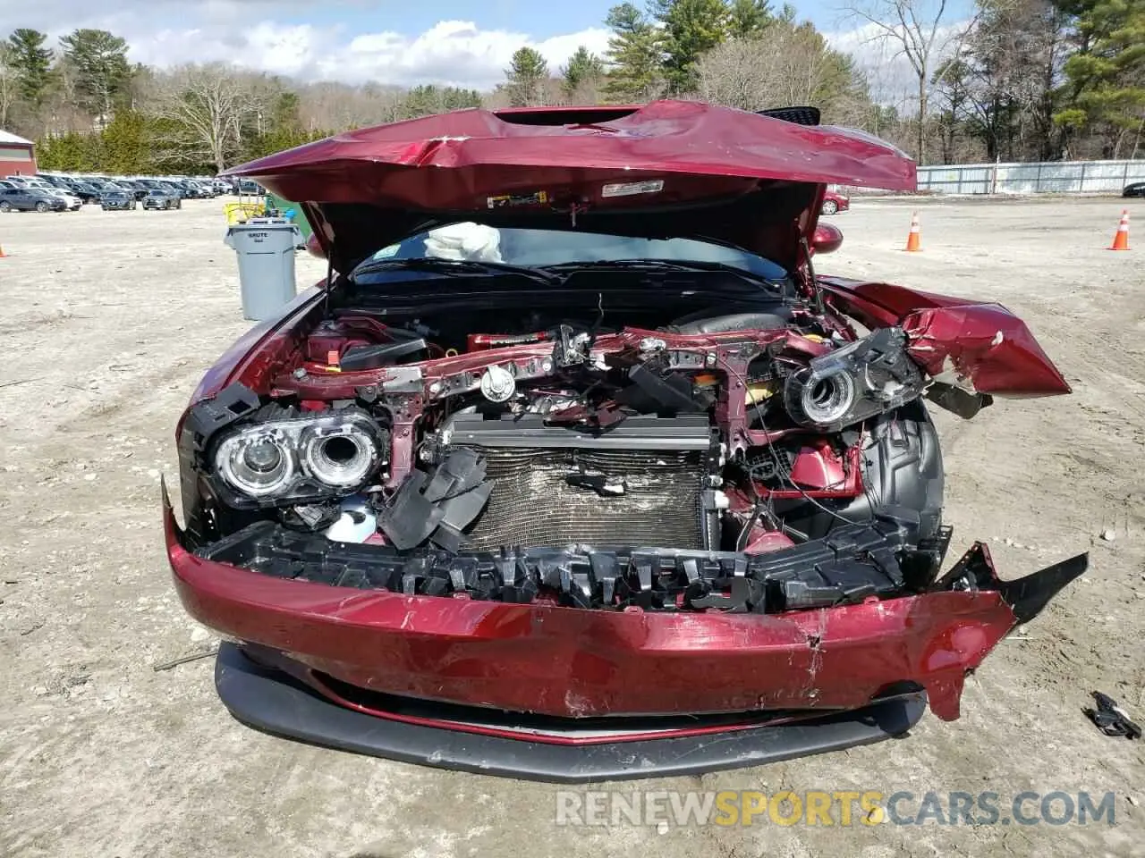 5 Photograph of a damaged car 2C3CDZFJ5MH500389 DODGE CHALLENGER 2021