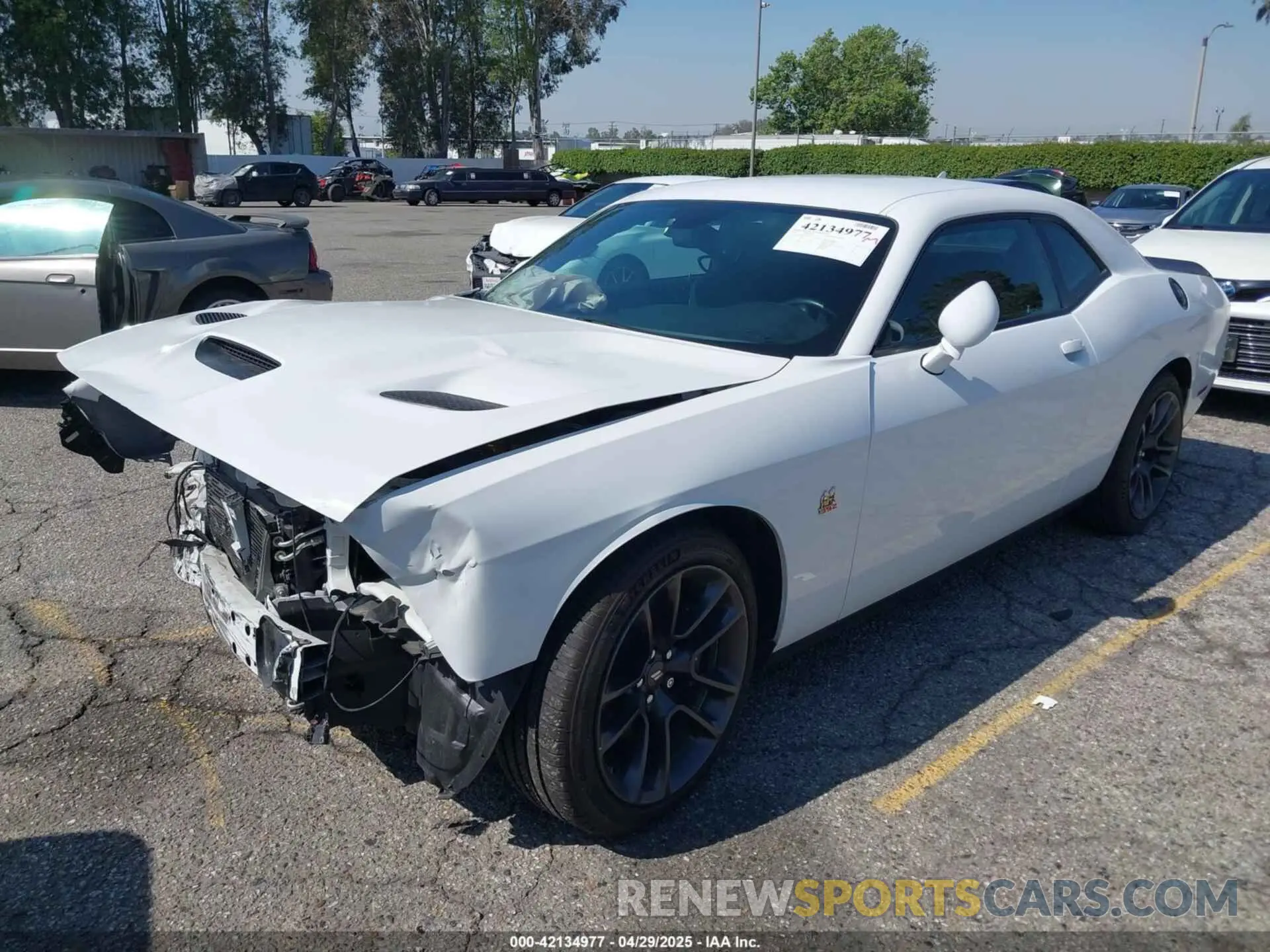 2 Photograph of a damaged car 2C3CDZFJ5MH530752 DODGE CHALLENGER 2021