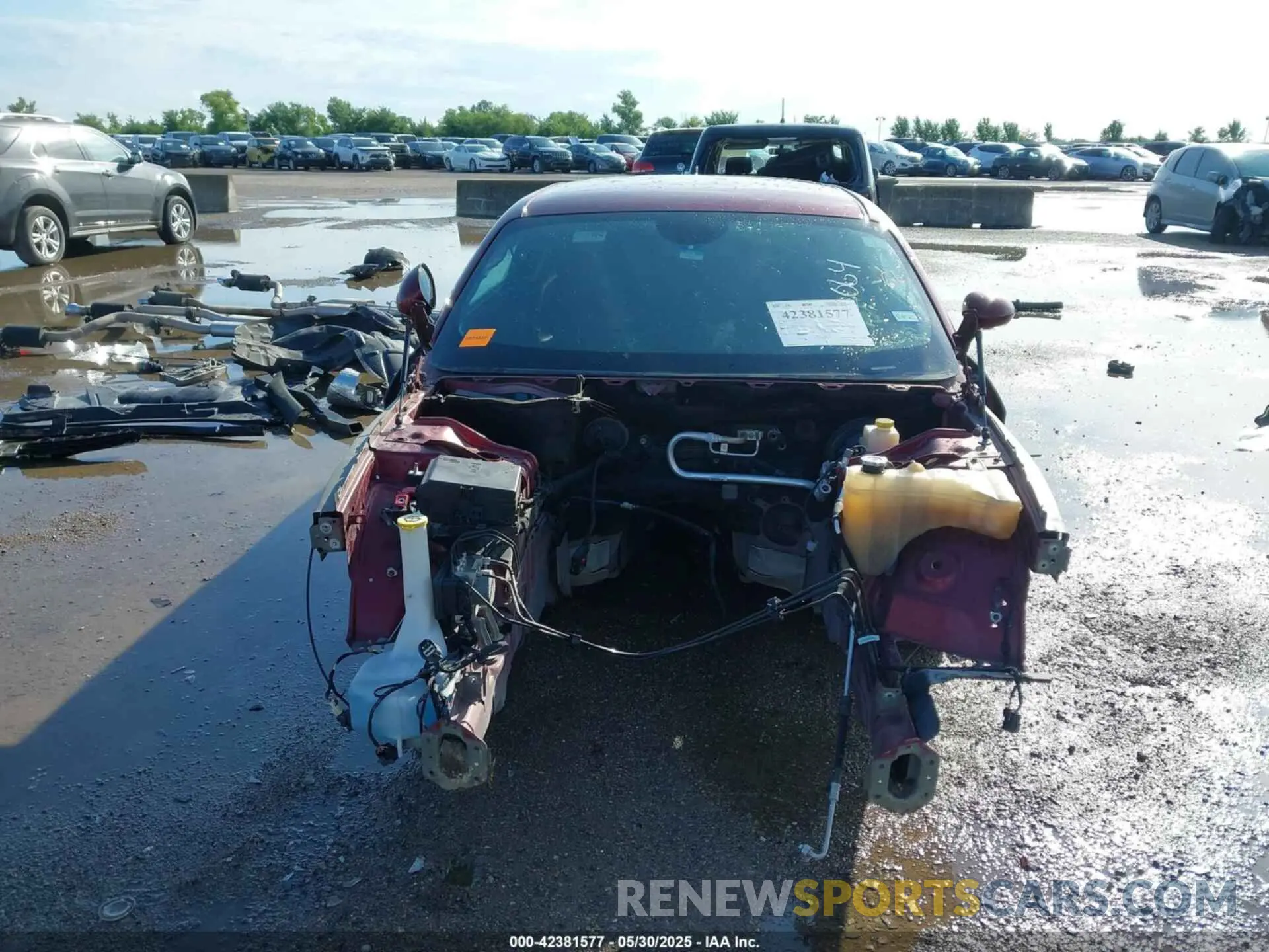 12 Photograph of a damaged car 2C3CDZFJ5MH586898 DODGE CHALLENGER 2021
