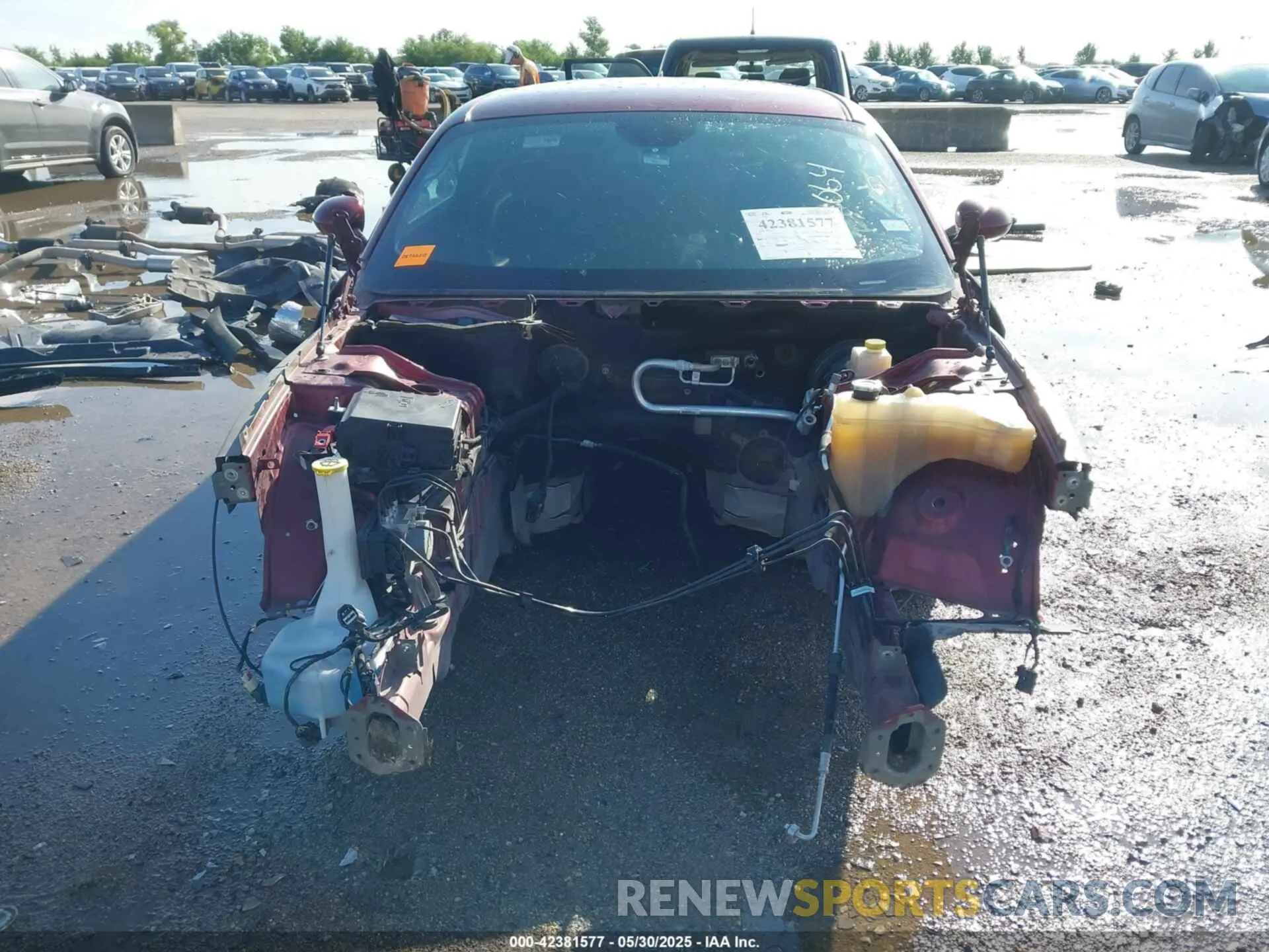 6 Photograph of a damaged car 2C3CDZFJ5MH586898 DODGE CHALLENGER 2021