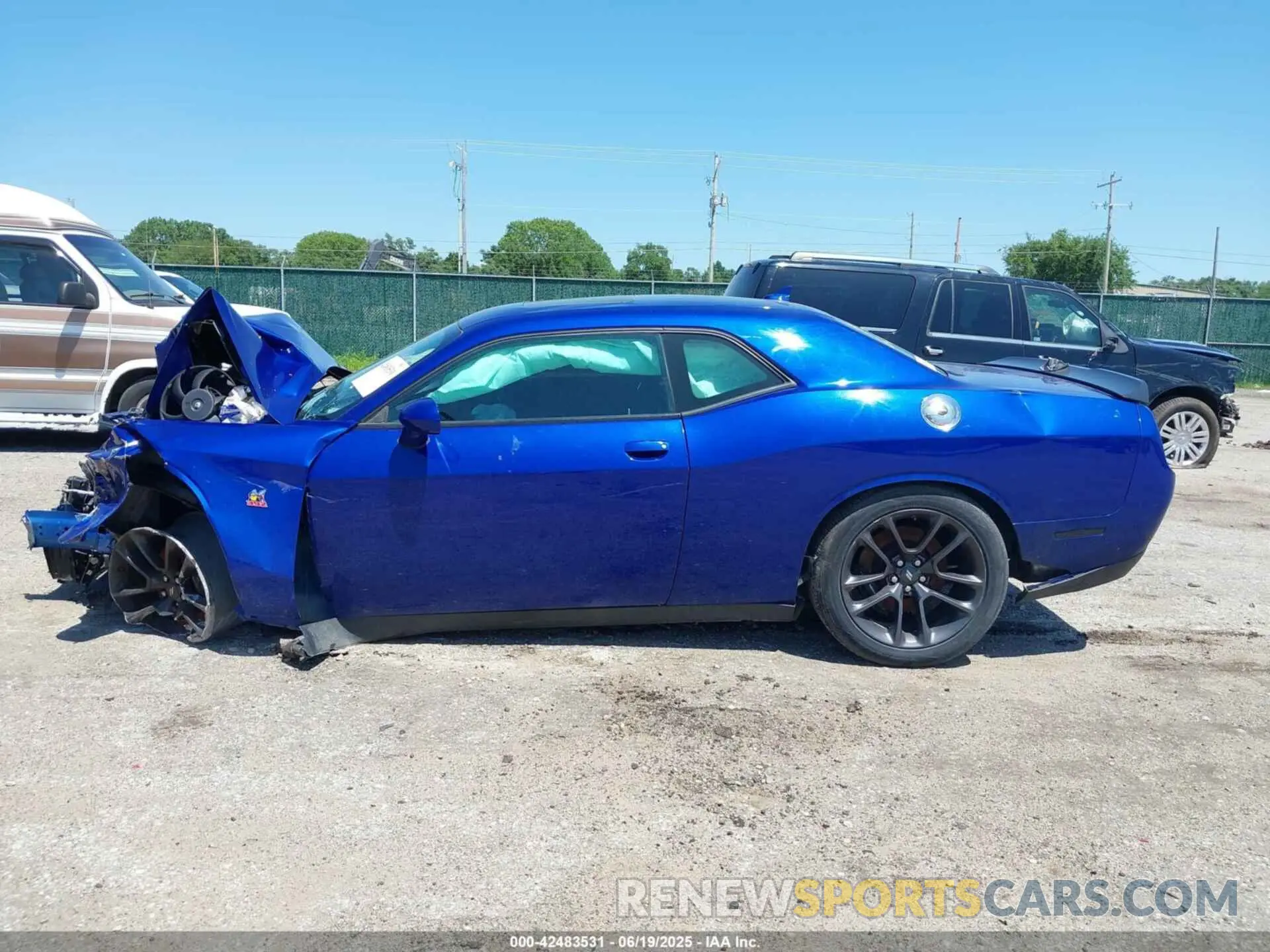 13 Photograph of a damaged car 2C3CDZFJ7MH502712 DODGE CHALLENGER 2021