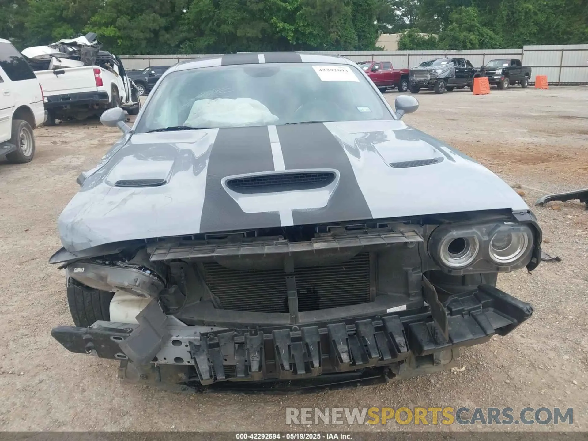 13 Photograph of a damaged car 2C3CDZFJ7MH510471 DODGE CHALLENGER 2021