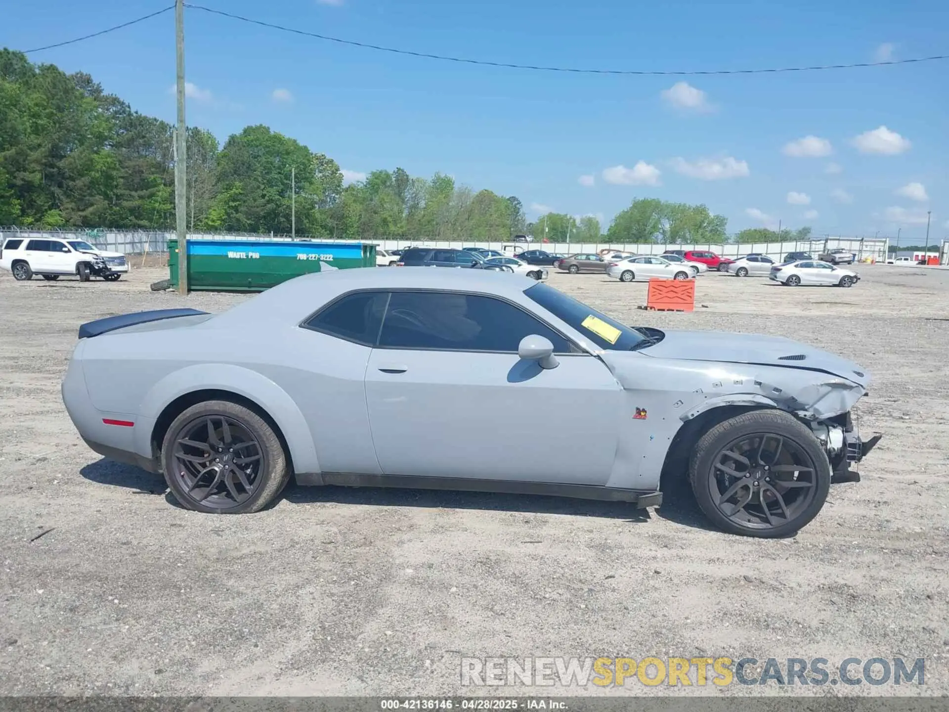 14 Photograph of a damaged car 2C3CDZFJ8MH534679 DODGE CHALLENGER 2021