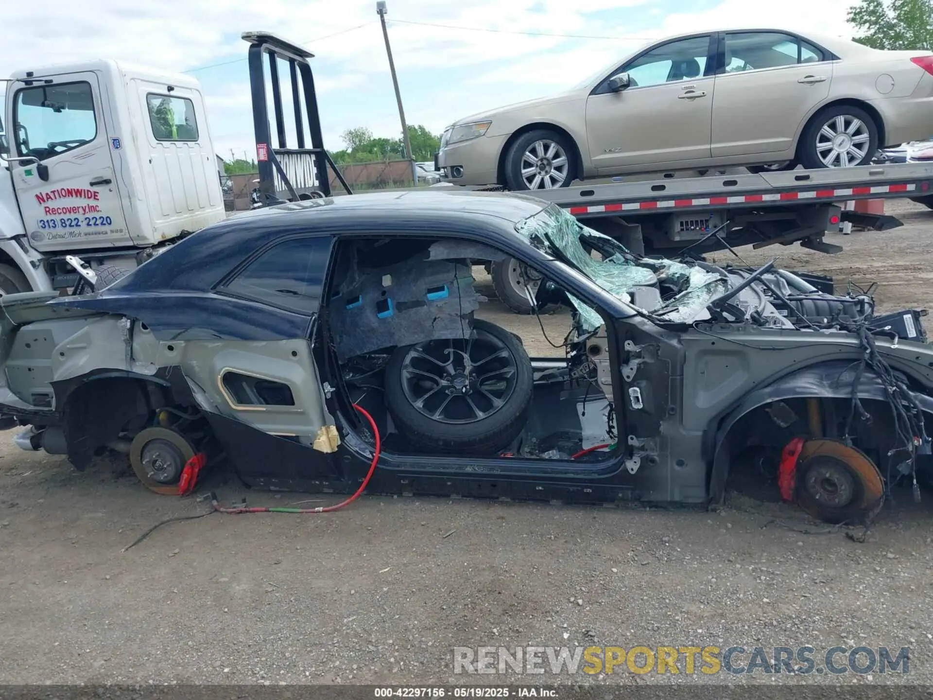 12 Photograph of a damaged car 2C3CDZFJ9MH641983 DODGE CHALLENGER 2021