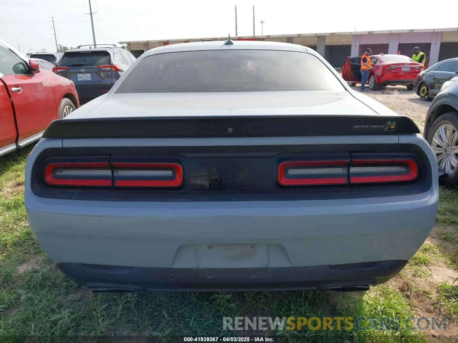 16 Photograph of a damaged car 2C3CDZFJ9MH645001 DODGE CHALLENGER 2021