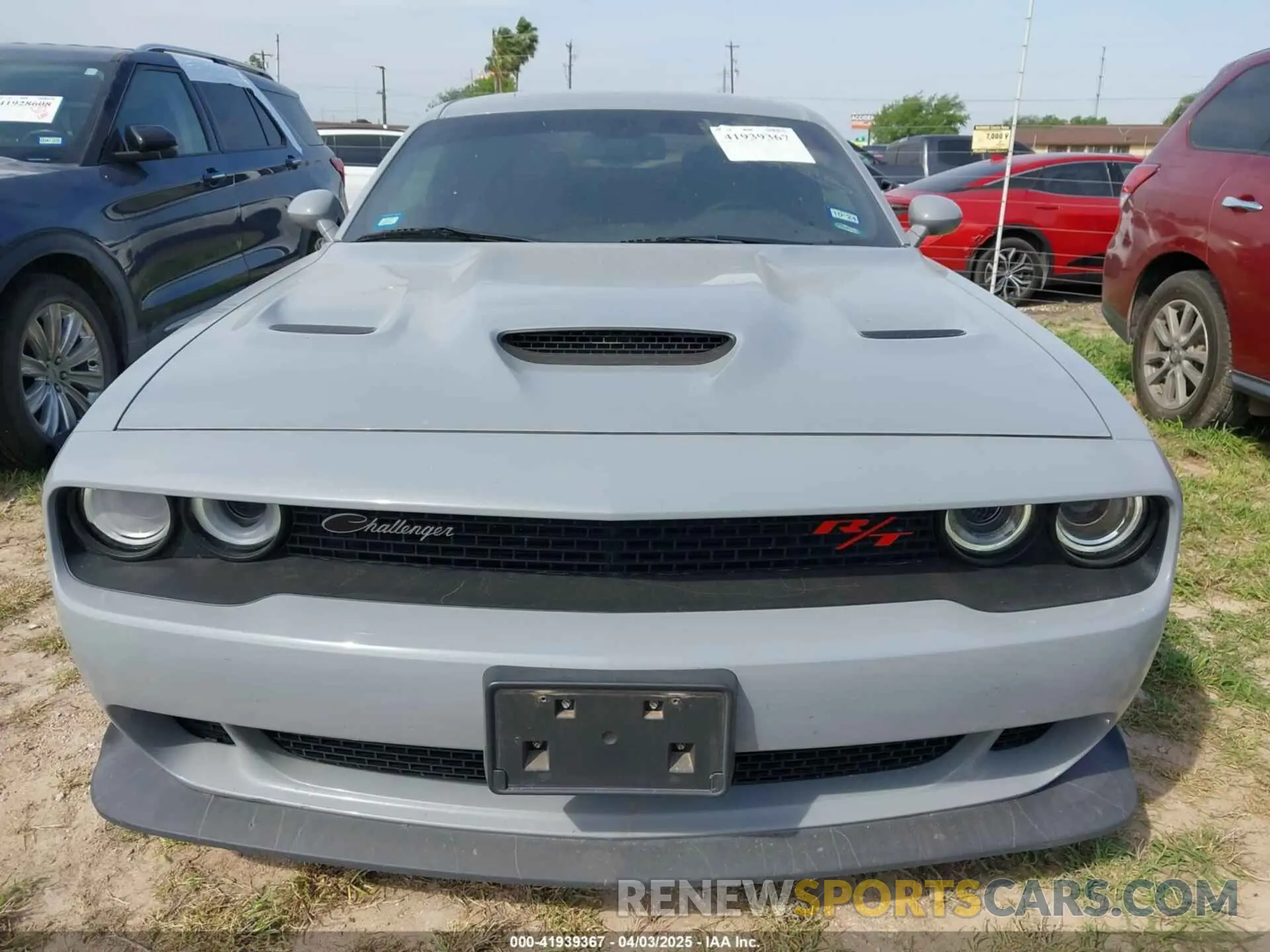 6 Photograph of a damaged car 2C3CDZFJ9MH645001 DODGE CHALLENGER 2021