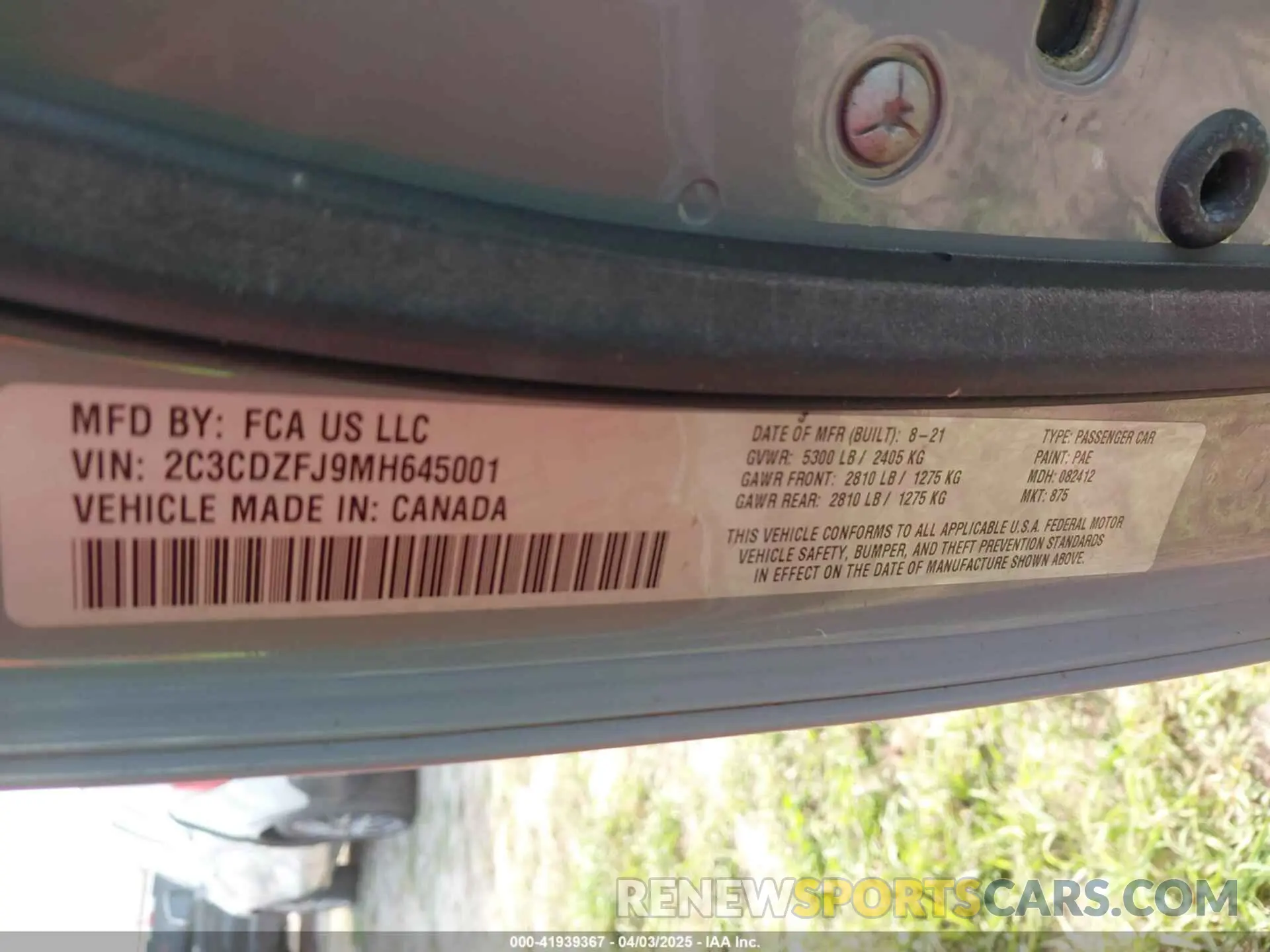 9 Photograph of a damaged car 2C3CDZFJ9MH645001 DODGE CHALLENGER 2021