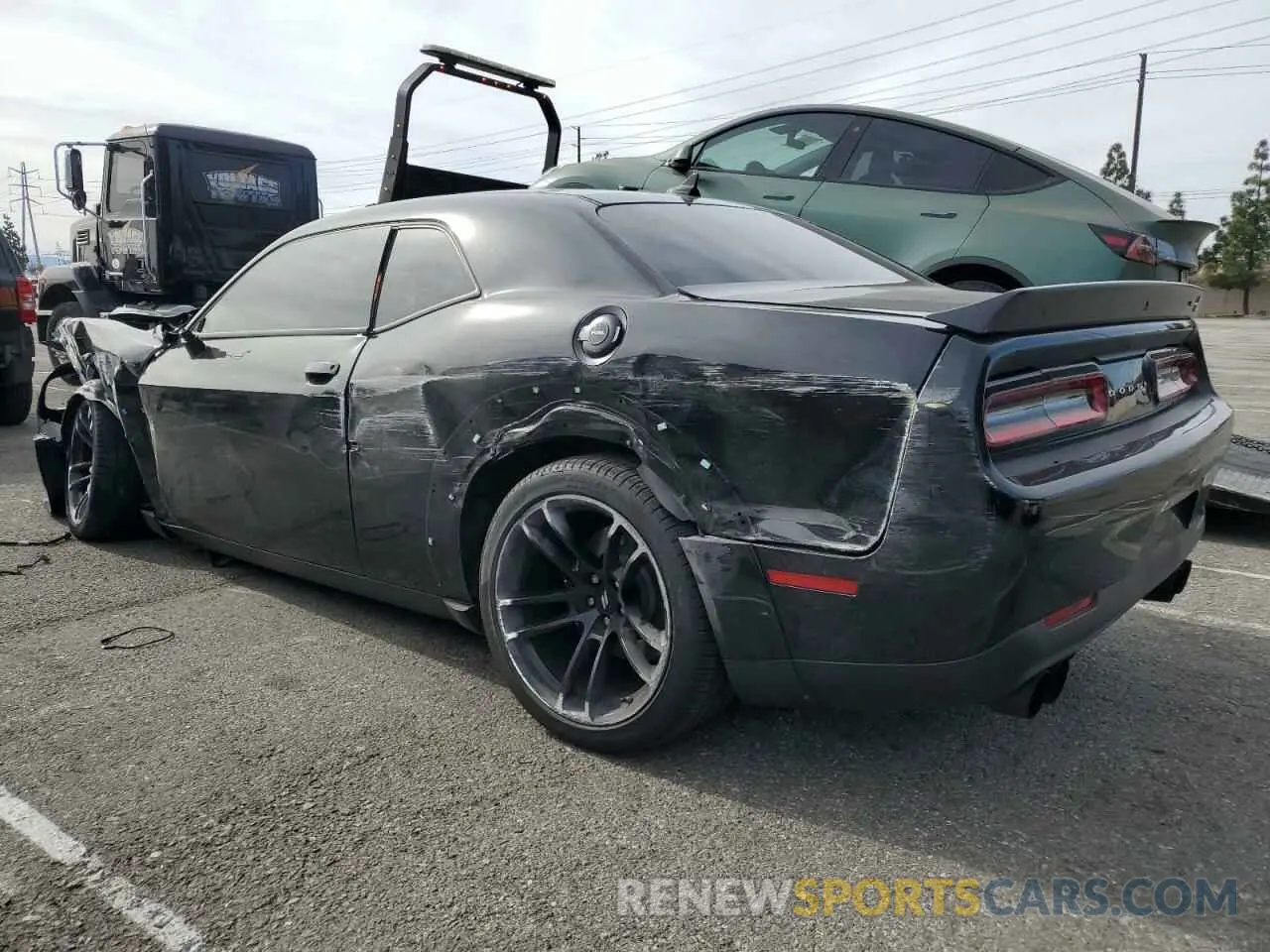 2 Photograph of a damaged car 2C3CDZFJXMH521030 DODGE CHALLENGER 2021
