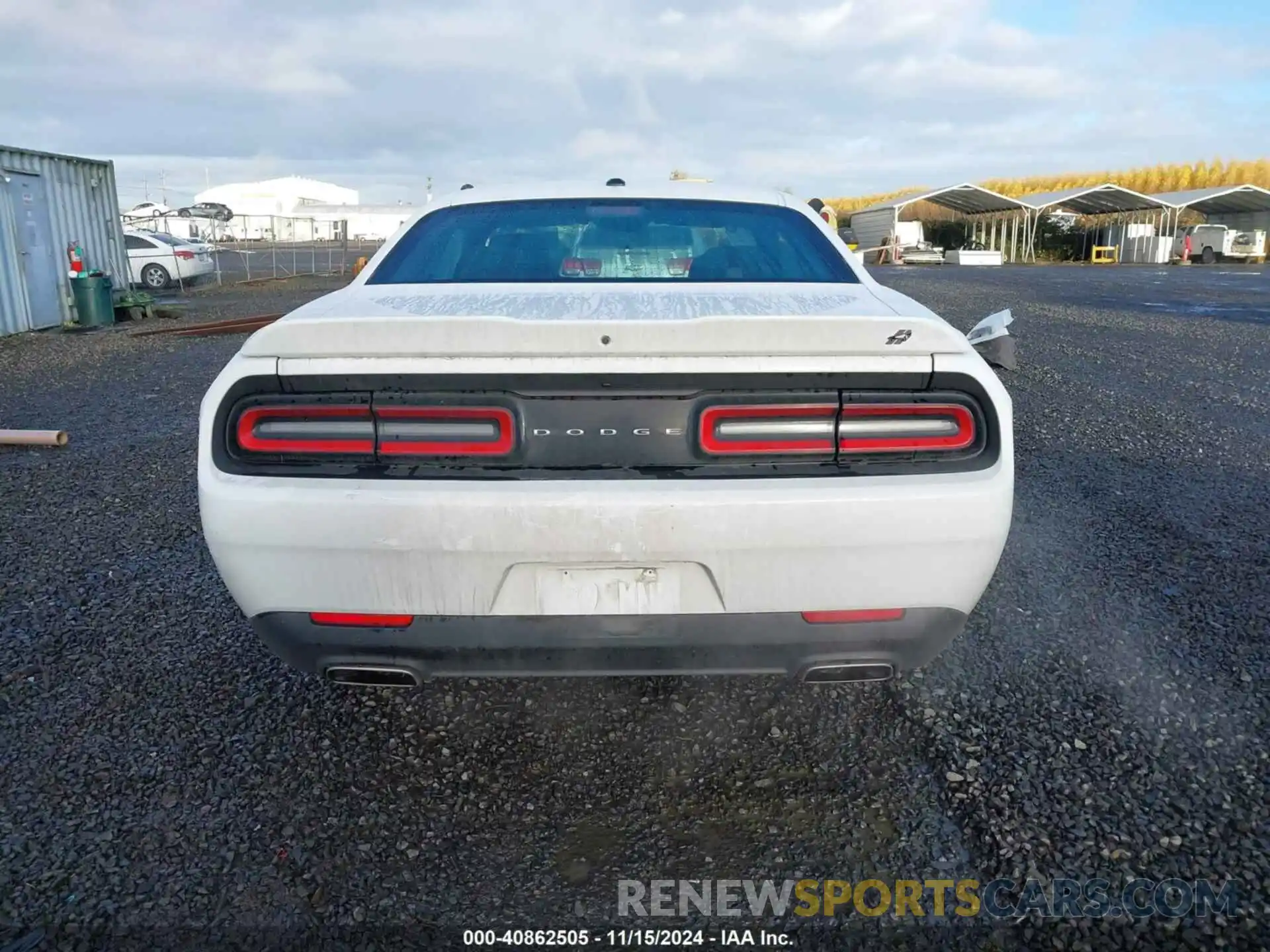 17 Photograph of a damaged car 2C3CDZGG6MH509380 DODGE CHALLENGER 2021