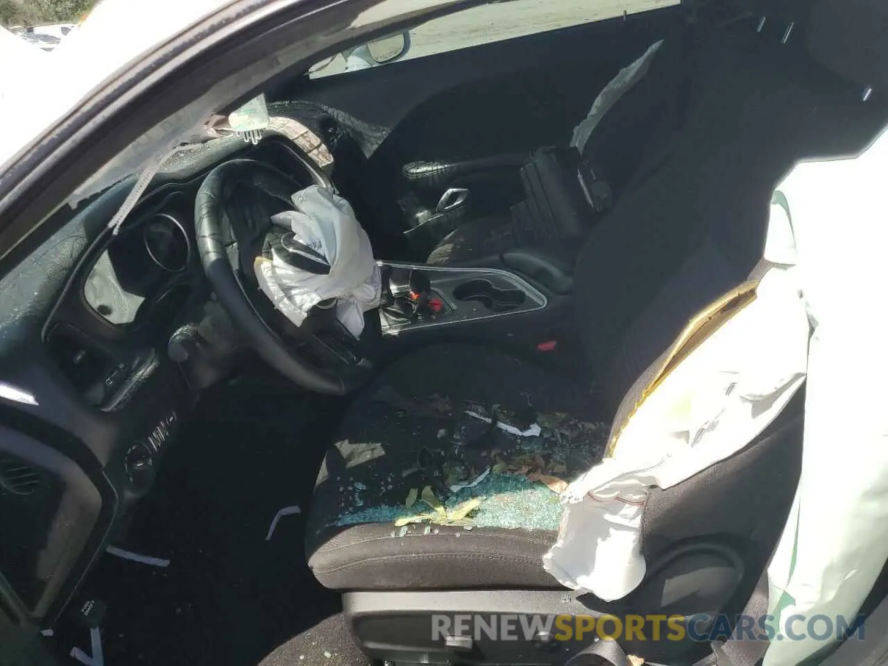 7 Photograph of a damaged car 2C3CDZJG0MH680604 DODGE CHALLENGER 2021