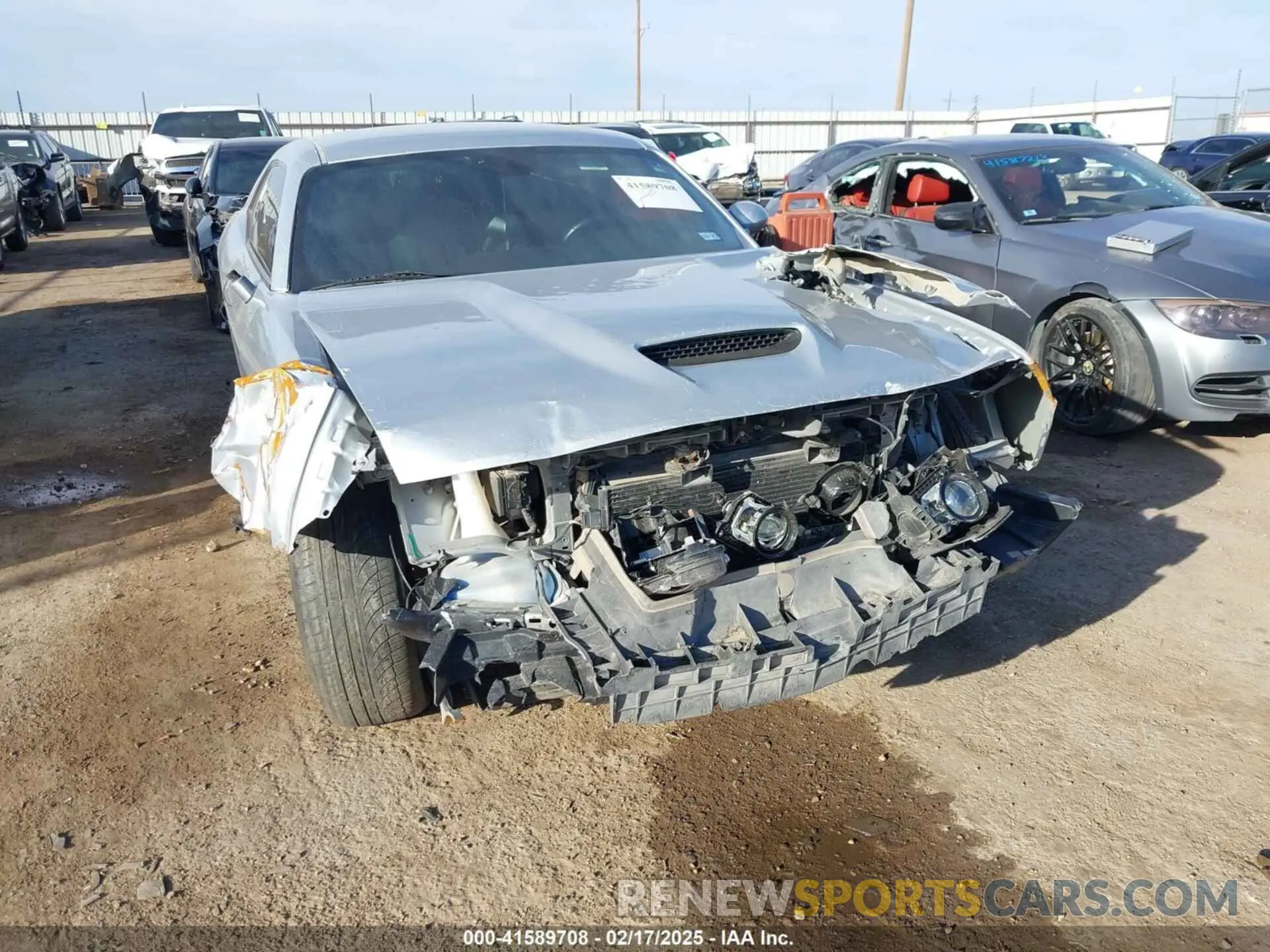 6 Photograph of a damaged car 2C3CDZJG3MH567634 DODGE CHALLENGER 2021
