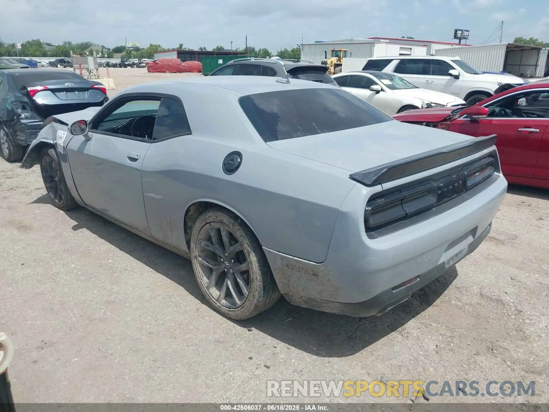 3 Photograph of a damaged car 2C3CDZJG4MH604688 DODGE CHALLENGER 2021